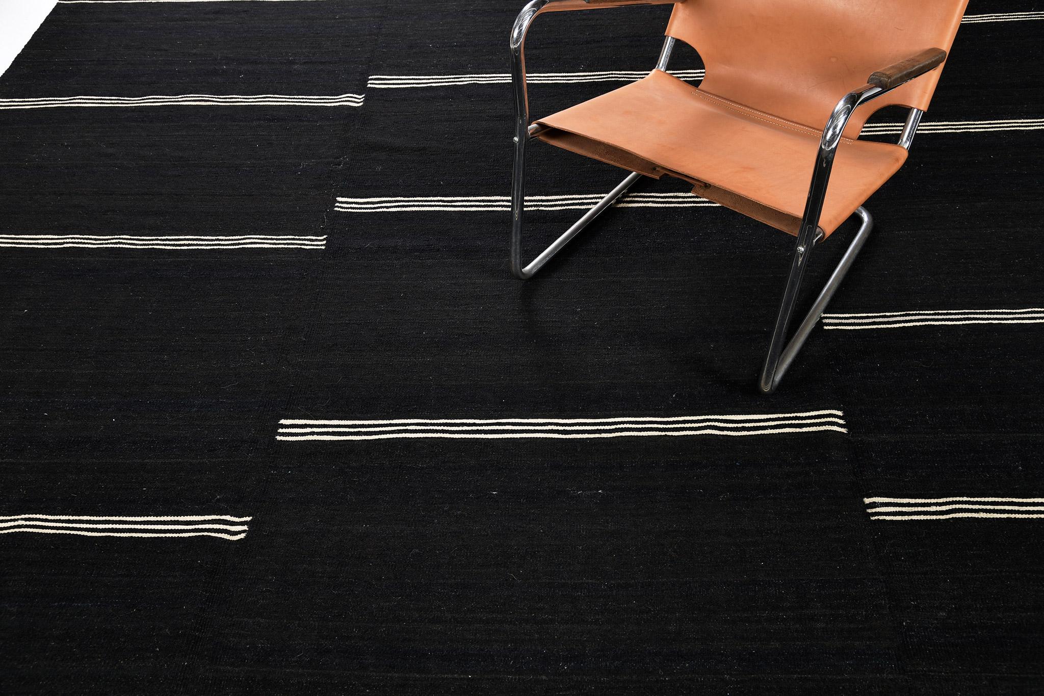 Mehraban Tejido plano de tinte natural Kilim en venta 5