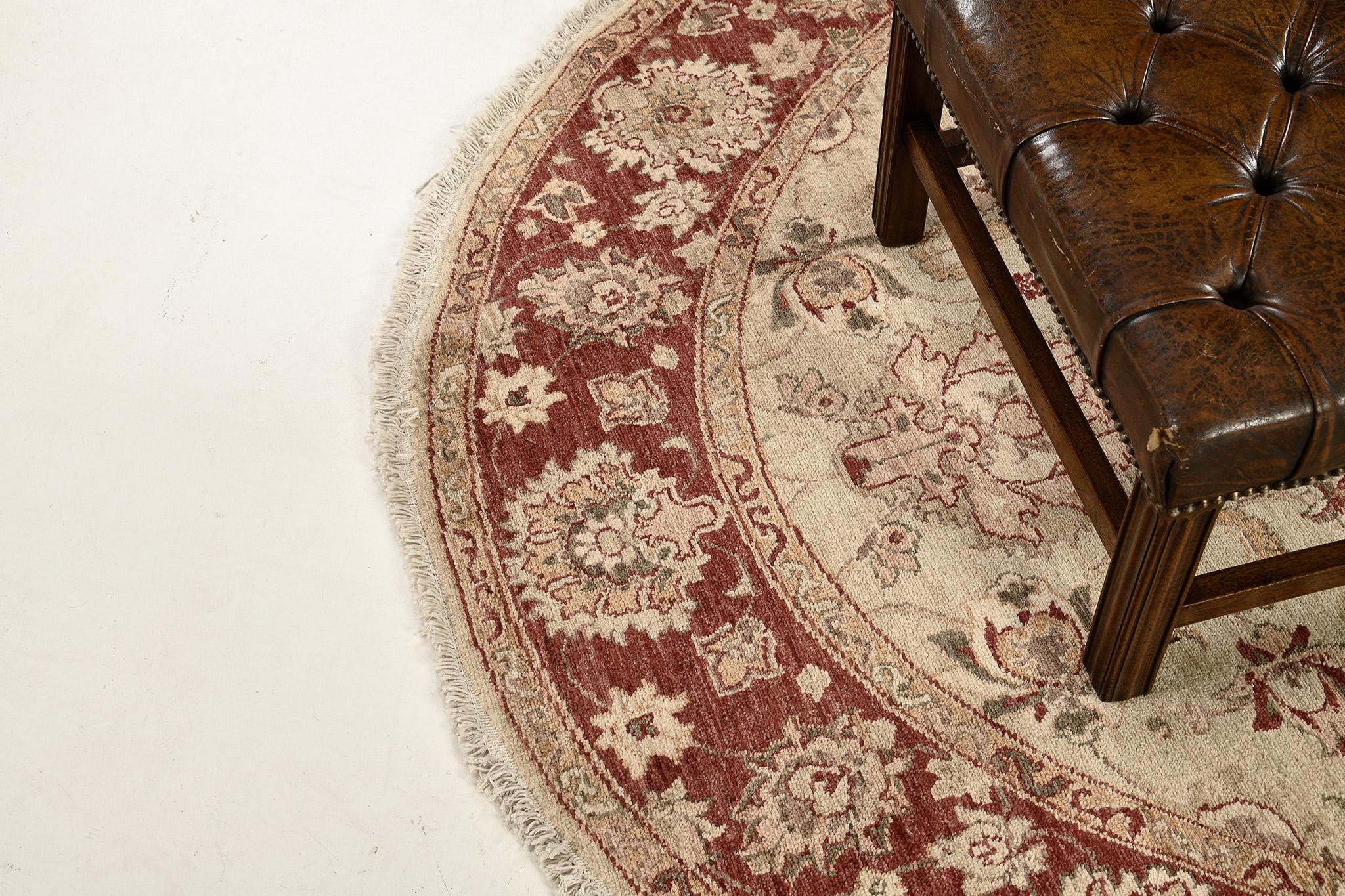 Mehraban Natural Dye Sultanabad Revival Round Rug For Sale 1