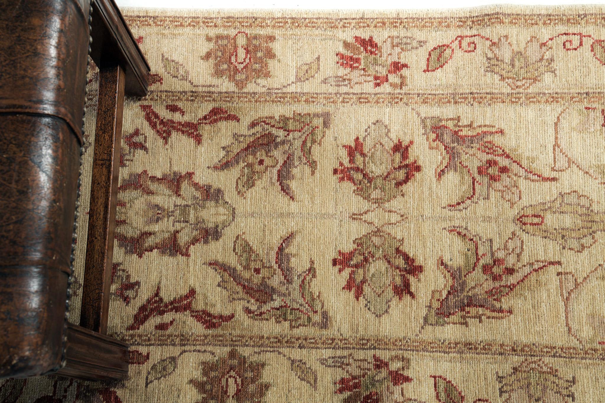 Mehraban Natural Dye Zigler Revival Runner In New Condition For Sale In WEST HOLLYWOOD, CA