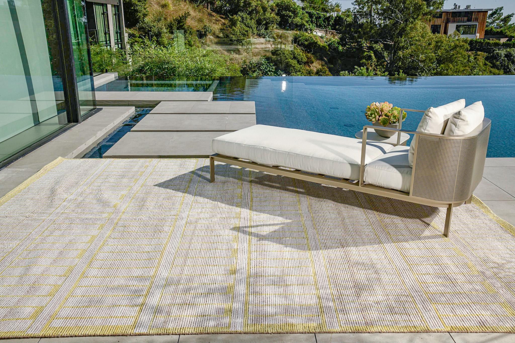 Enjoy the fresh air with Nasim, rugs that work indoors and out.

Rug Number
31426
Size
9' 1