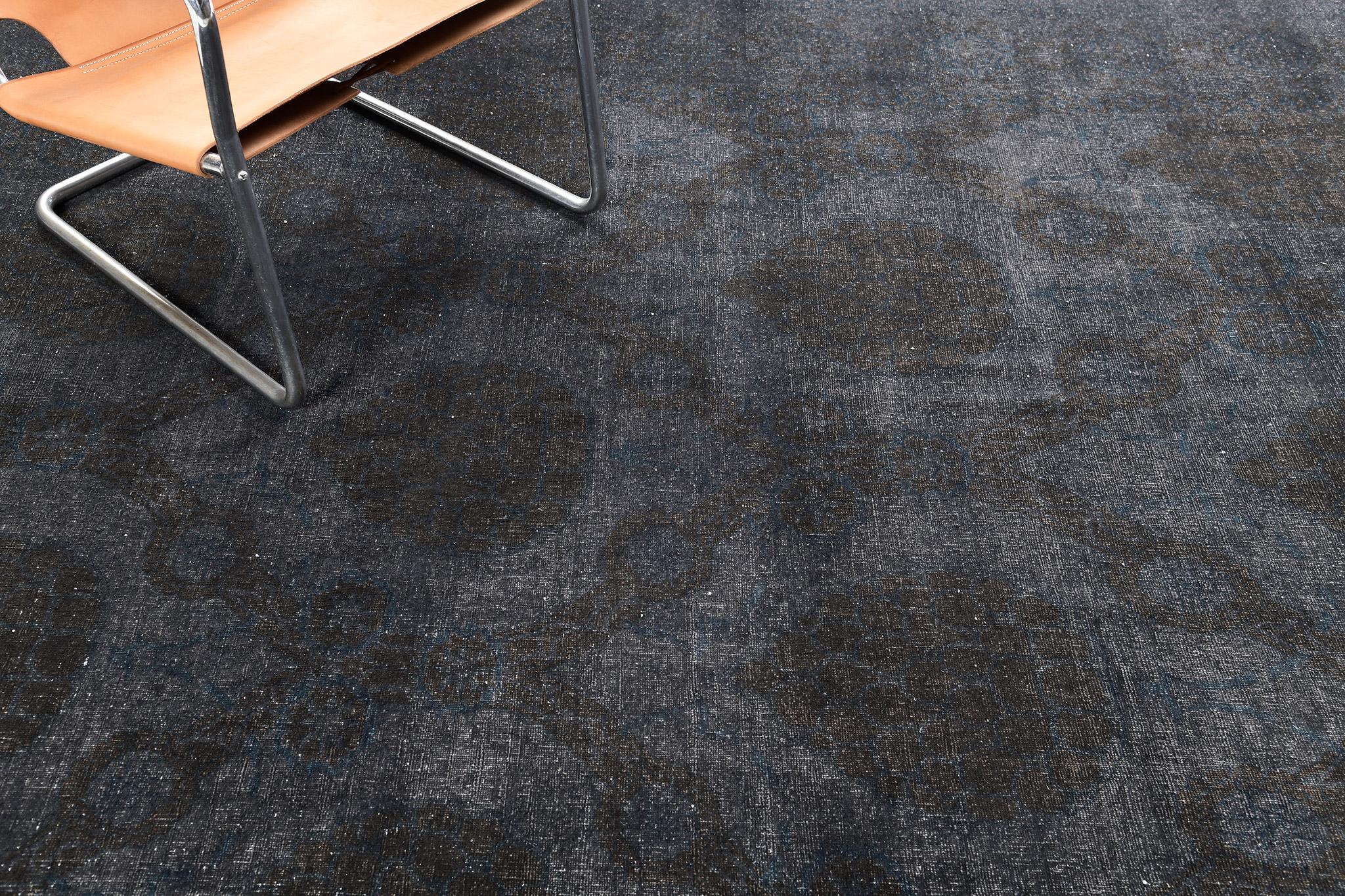 Mehraban Overdyed Rapture Kollektion Teppich D5375 im Angebot 1