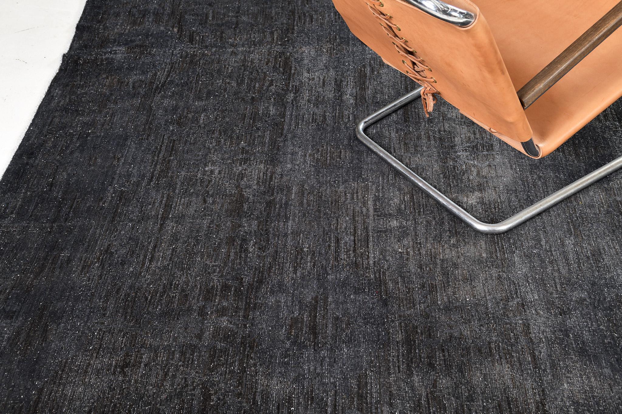 Tapis Mehraban surteint transitionnel en vente 1