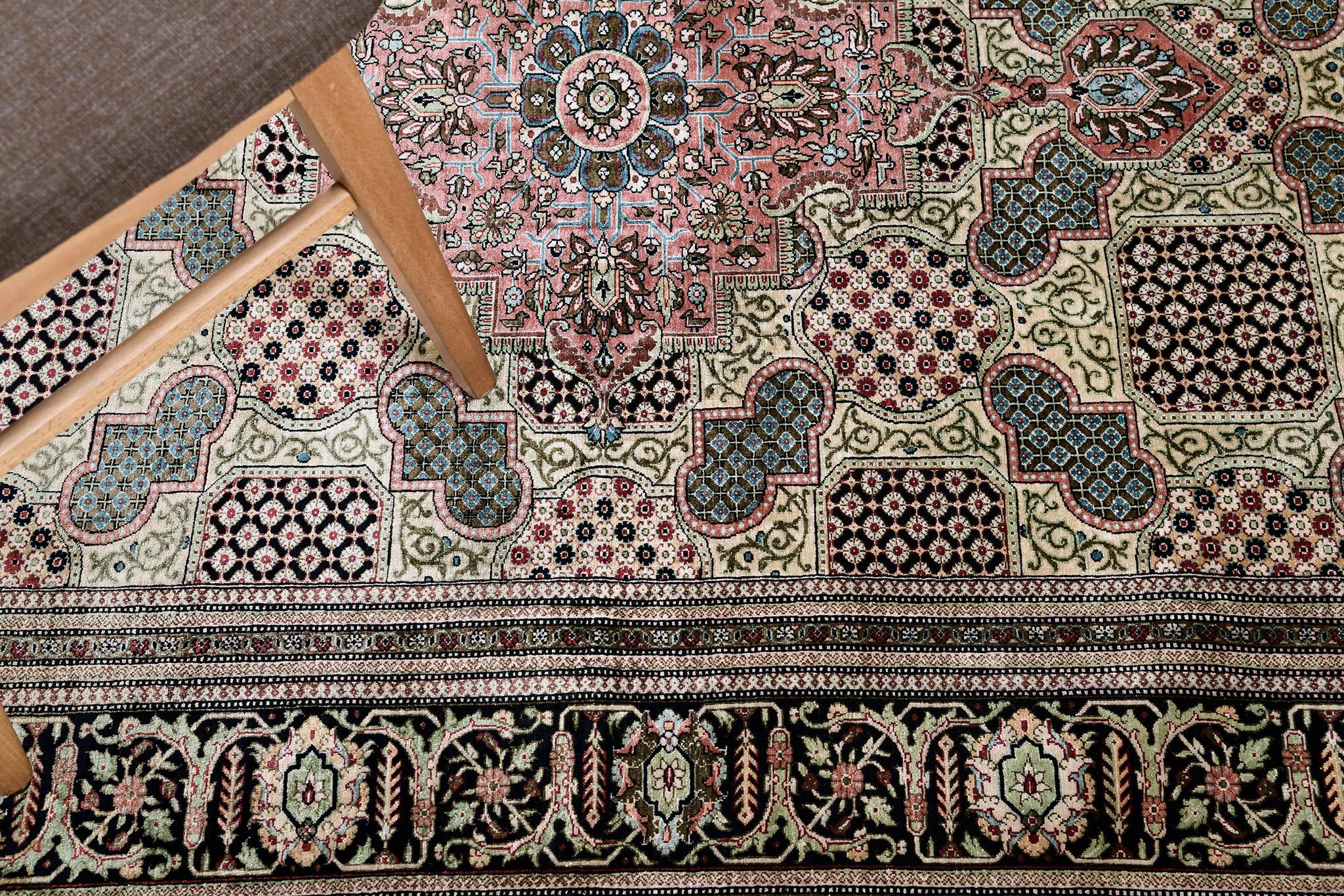 Seta persiana Mehraban Qum In condizioni Nuovo in vendita a WEST HOLLYWOOD, CA
