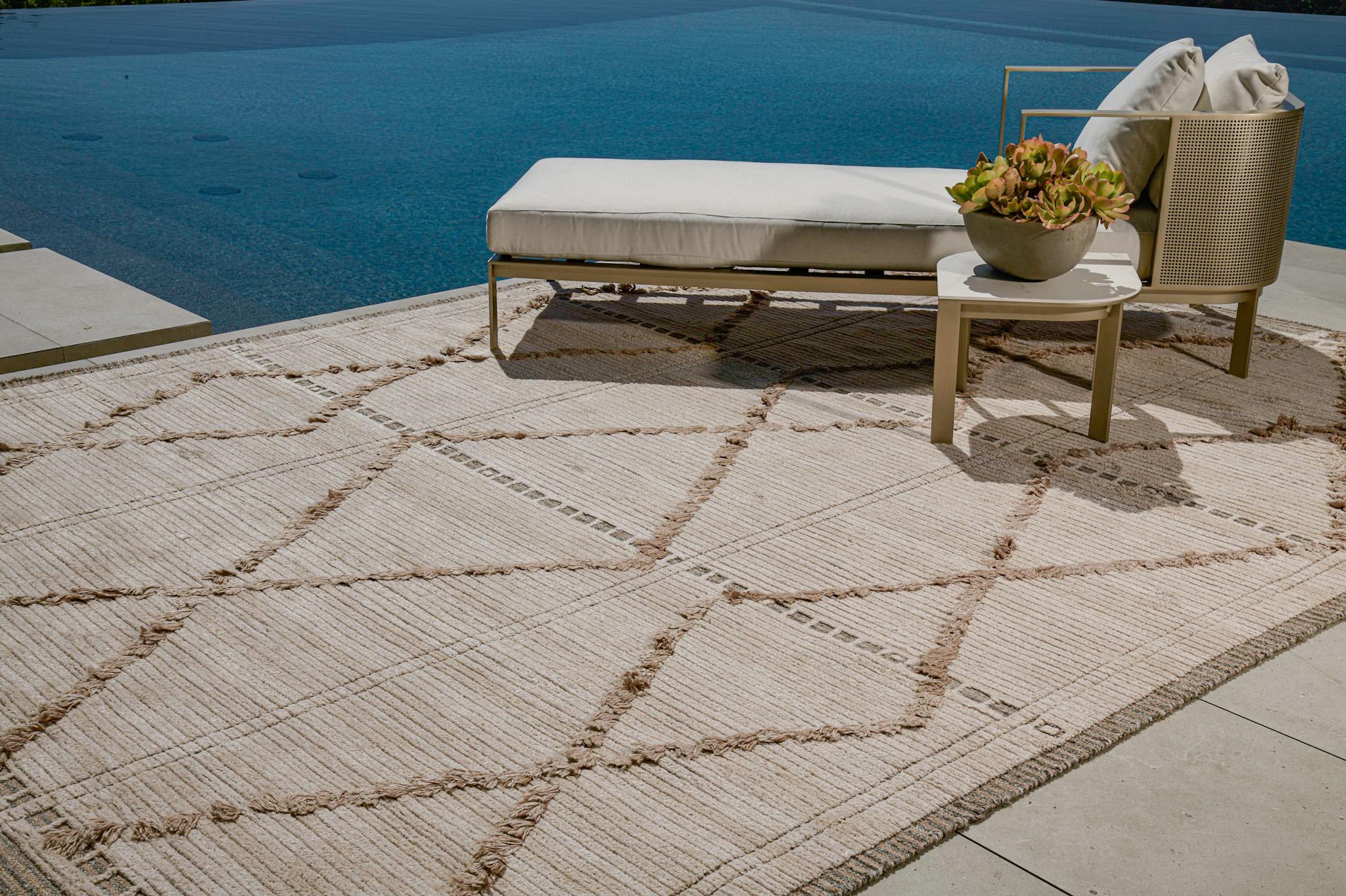 Enjoy the fresh air with Nasim, rugs that work indoors and out.

Rug Number
31436
Size
9' 1