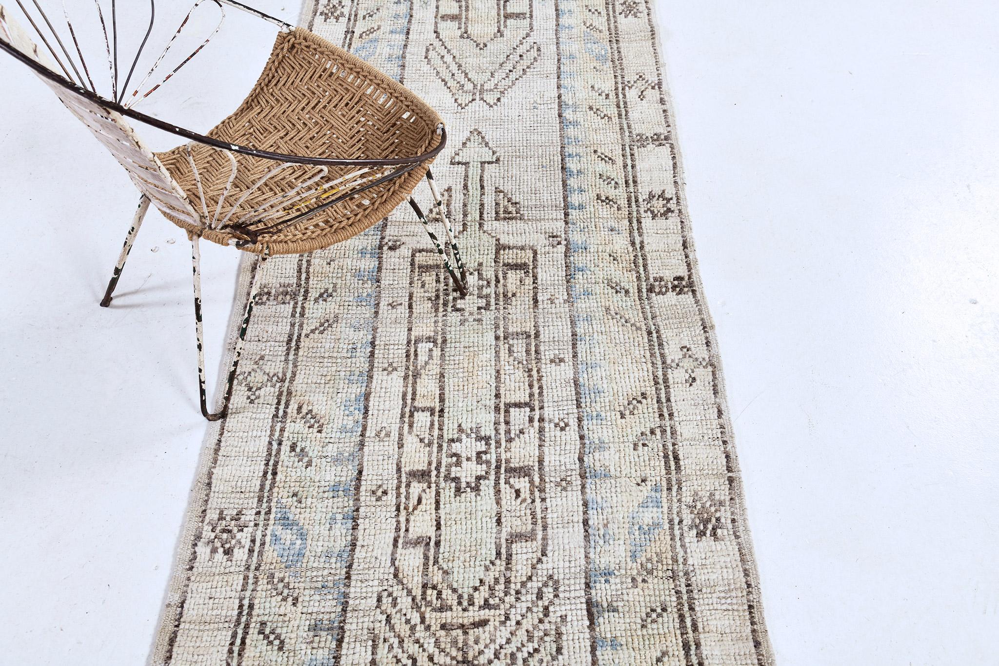 Mehraban Sarandaze Läufer, Domicile Kollektion (Handgeknüpft) im Angebot