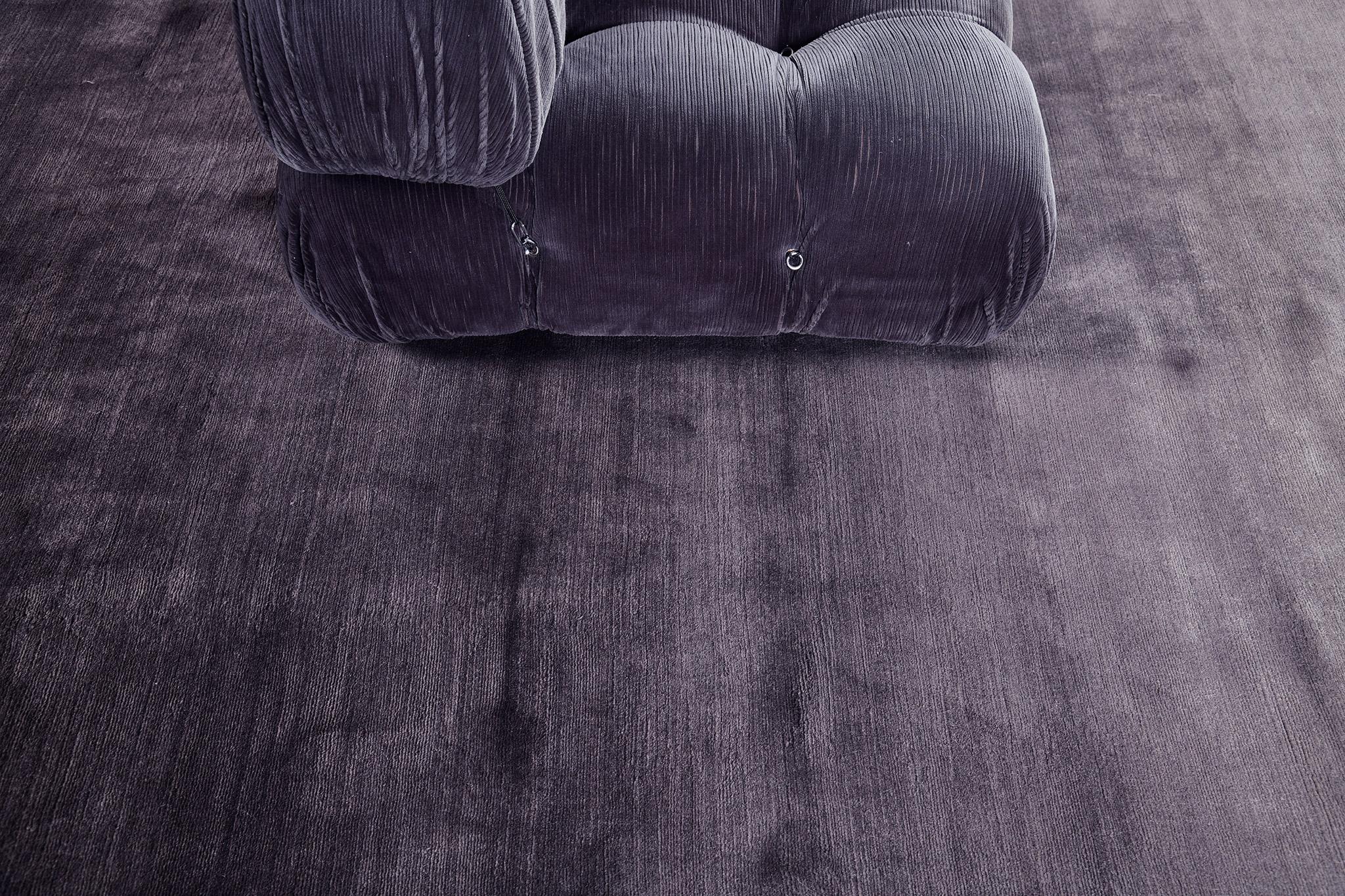 Indiano Mehraban sagomato in mohair solido in vendita