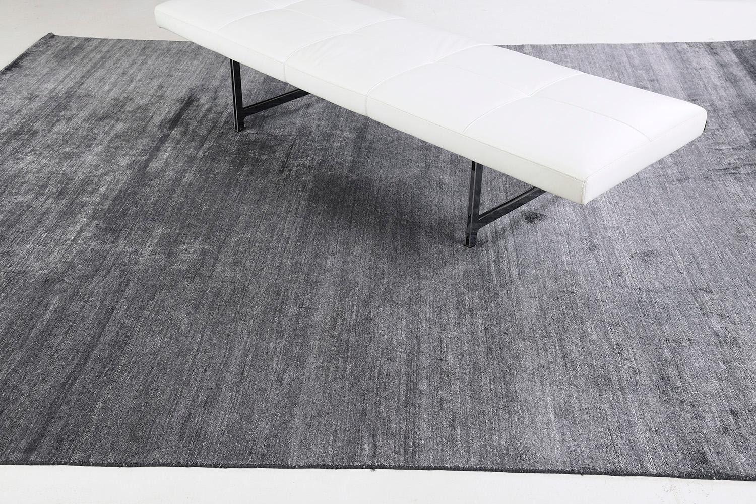 Mehraban Rugs in seta di bambù dal design solido Dara in vendita 3