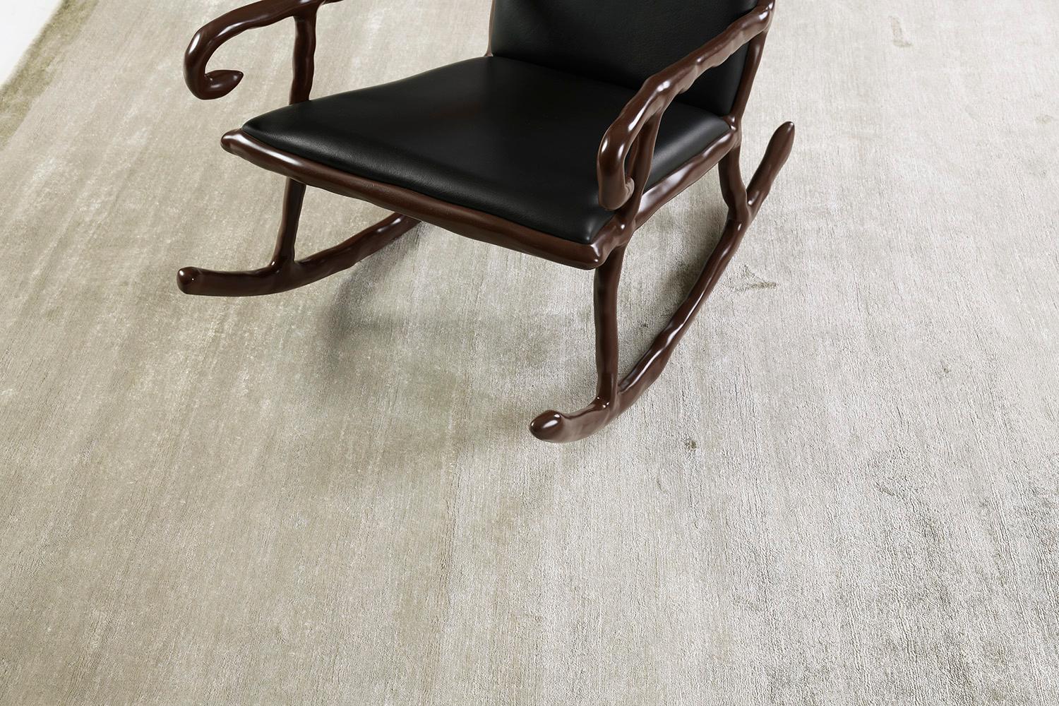 Mehraban Alfombra de seda de bambú de diseño sólido Dara Indio en venta