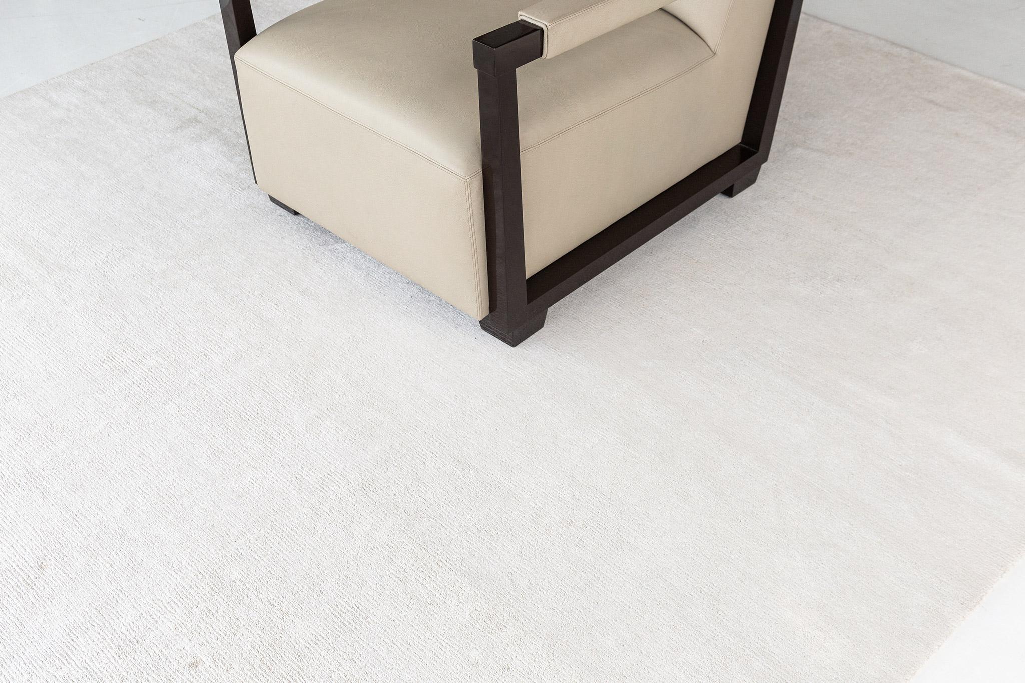 Mehraban Rugs in seta di bambù dal design solido Dara In condizioni Nuovo in vendita a WEST HOLLYWOOD, CA