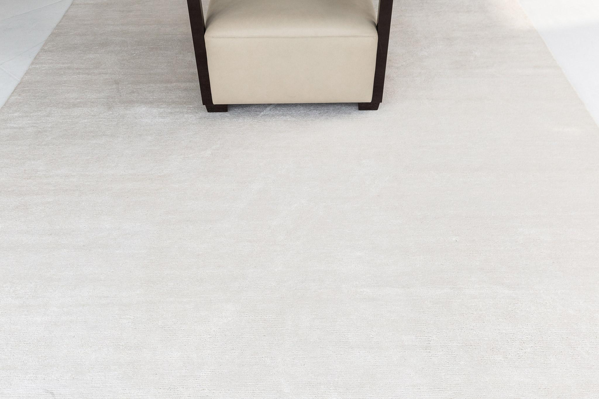 XXIe siècle et contemporain Tapis en soie de bambou Mehraban Solid Design Dara en vente