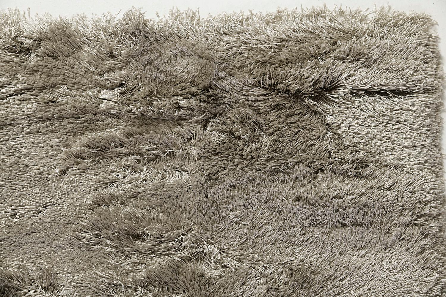 Mehraban Massivdesign-Viskose-Teppich Lusso (Handgeknüpft) im Angebot