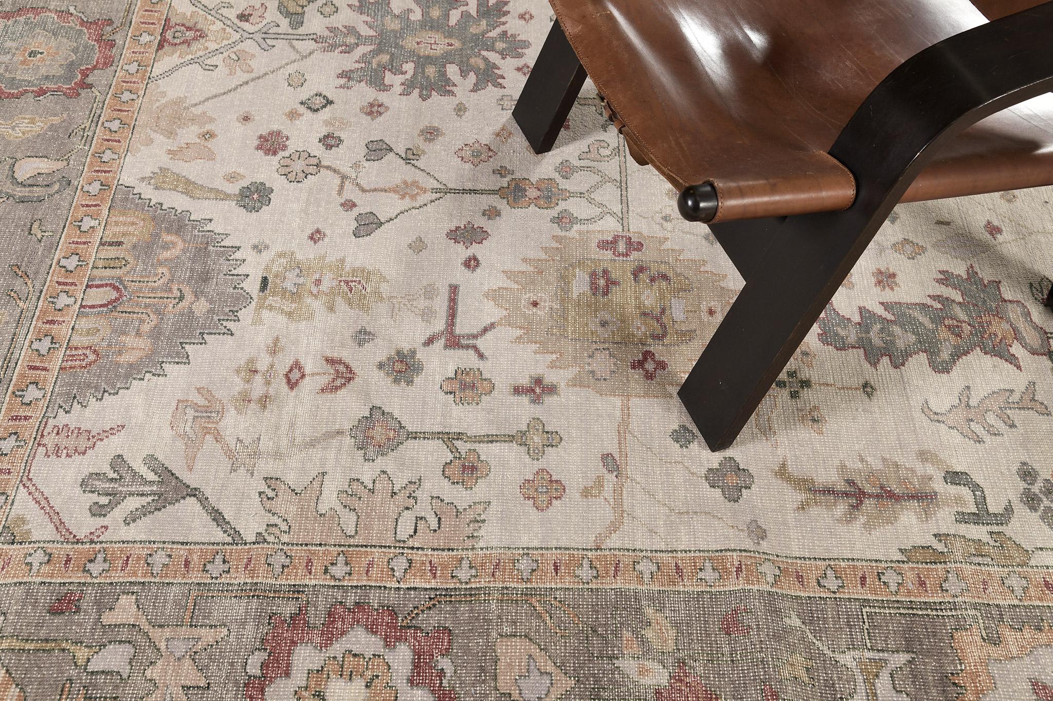 Lana Mehraban Thuis, Domicile Collection in vendita