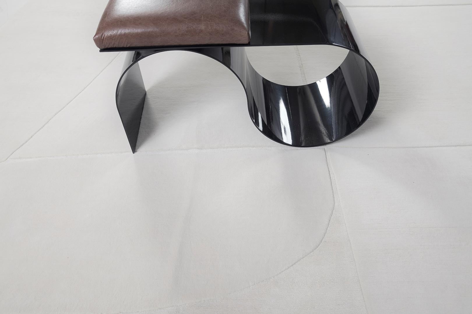 Indiano Mehraban Trace, Design/One Rhymes in vendita