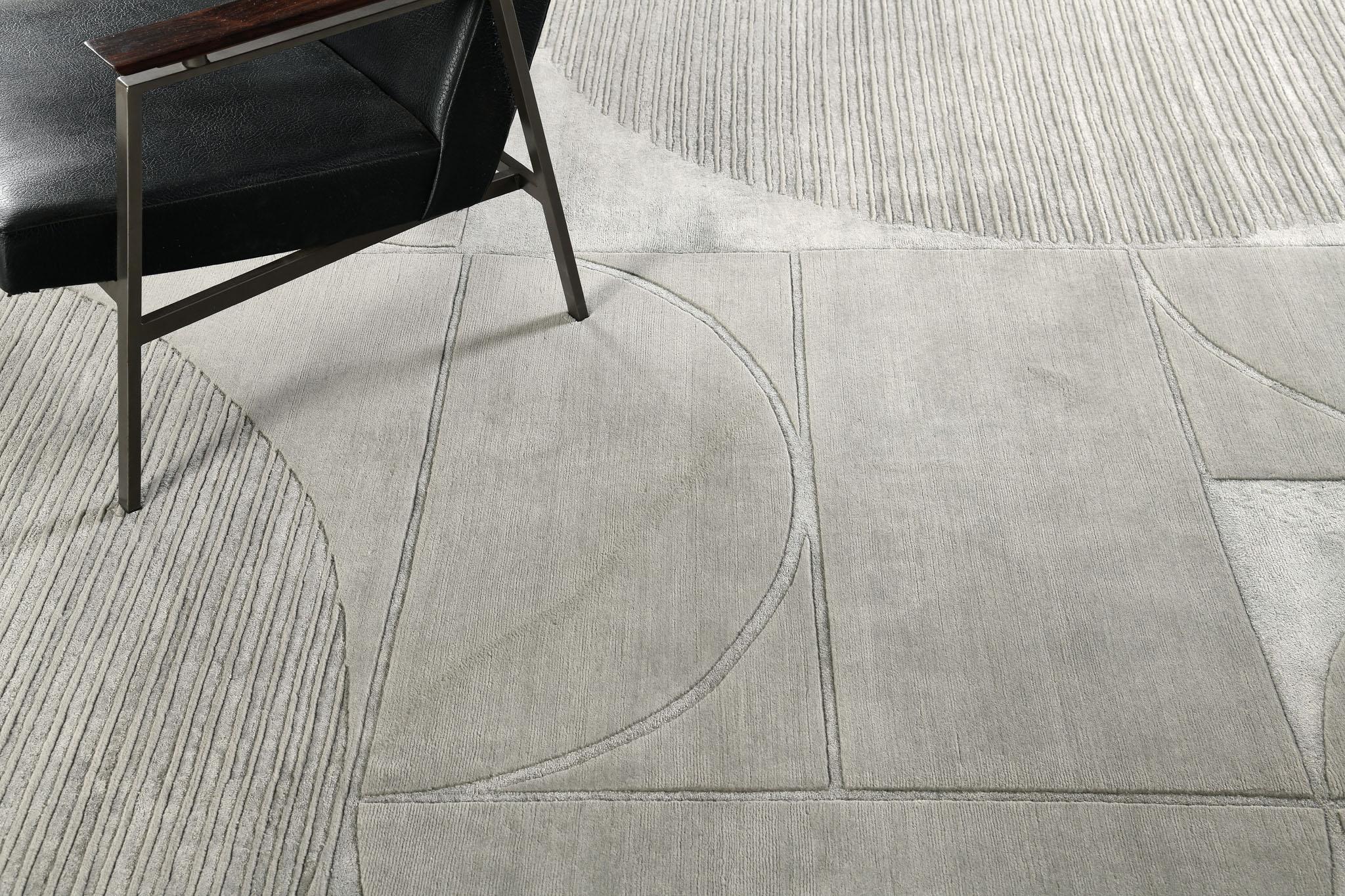 Triana is a perfect variety of rugs and a perfect representation of neutral tones and art. A masterpiece that will never get old. Our Design Rhymes masterpiece is excellent to give an accent to every home interior.

Rug Number 31016
Size 9' 0