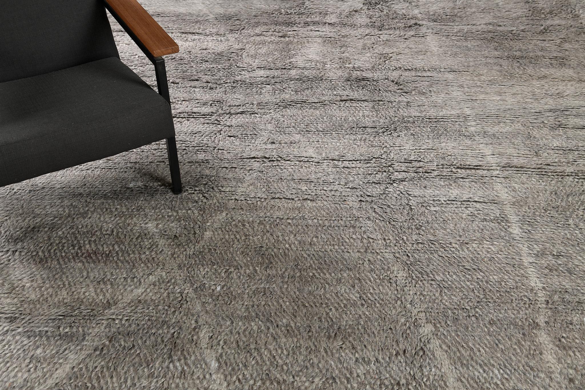 Mehraban Tunner, Collezione Atlas in vendita 4