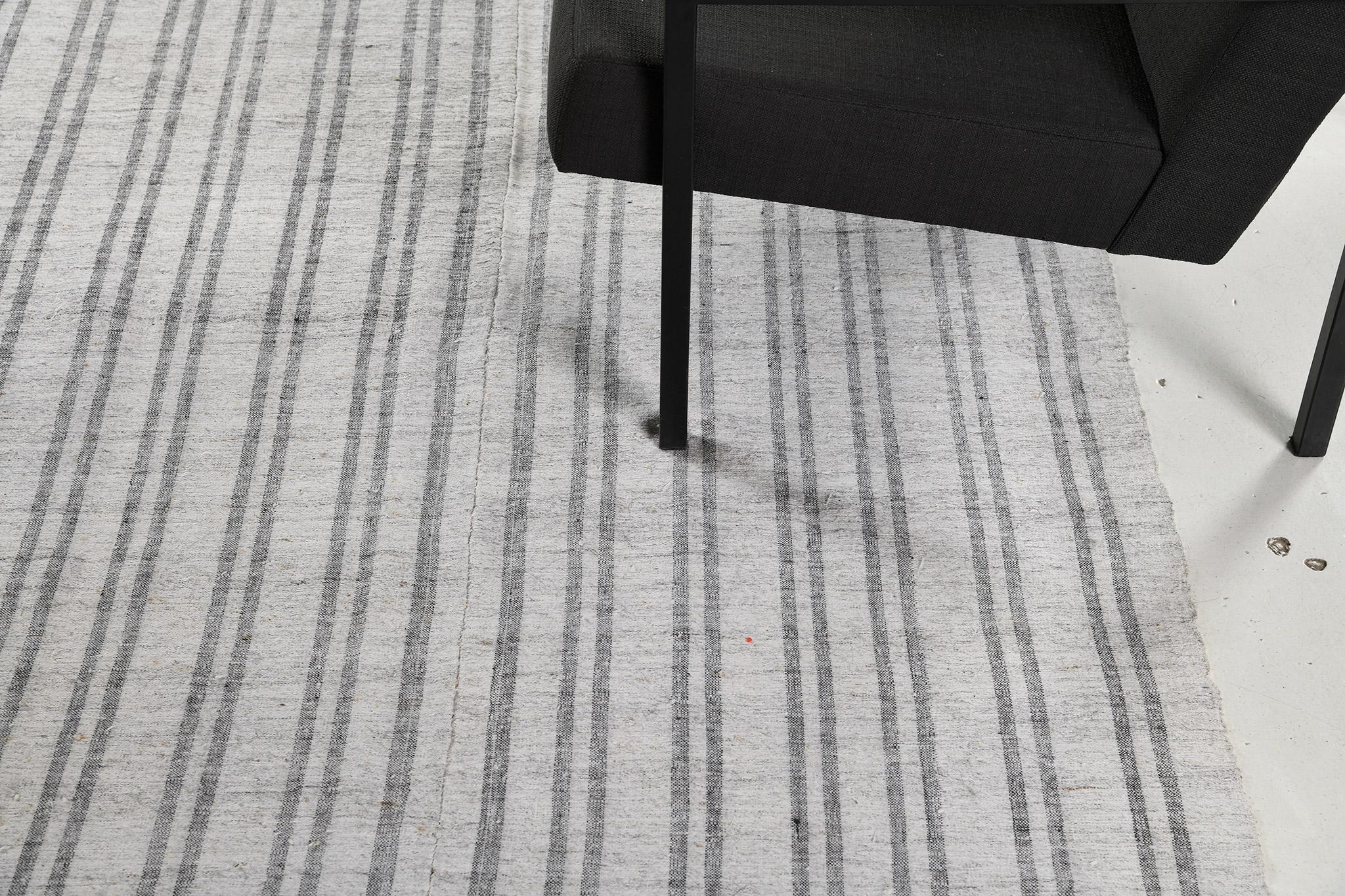 Mehraban Türkischer Tisse-Kelim- Flachgewebe-Teppich im Zustand „Neu“ im Angebot in WEST HOLLYWOOD, CA