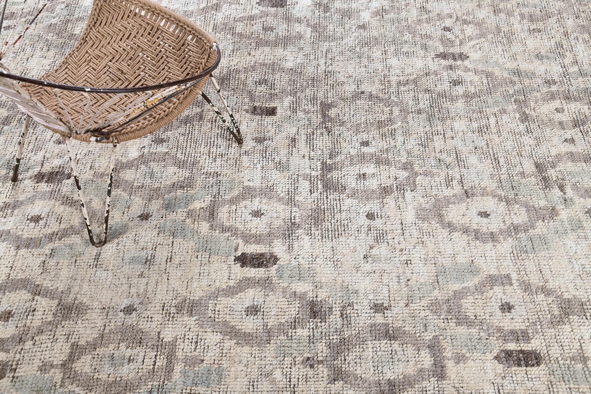 Numéro de tapis
31911
Taille
9' 11