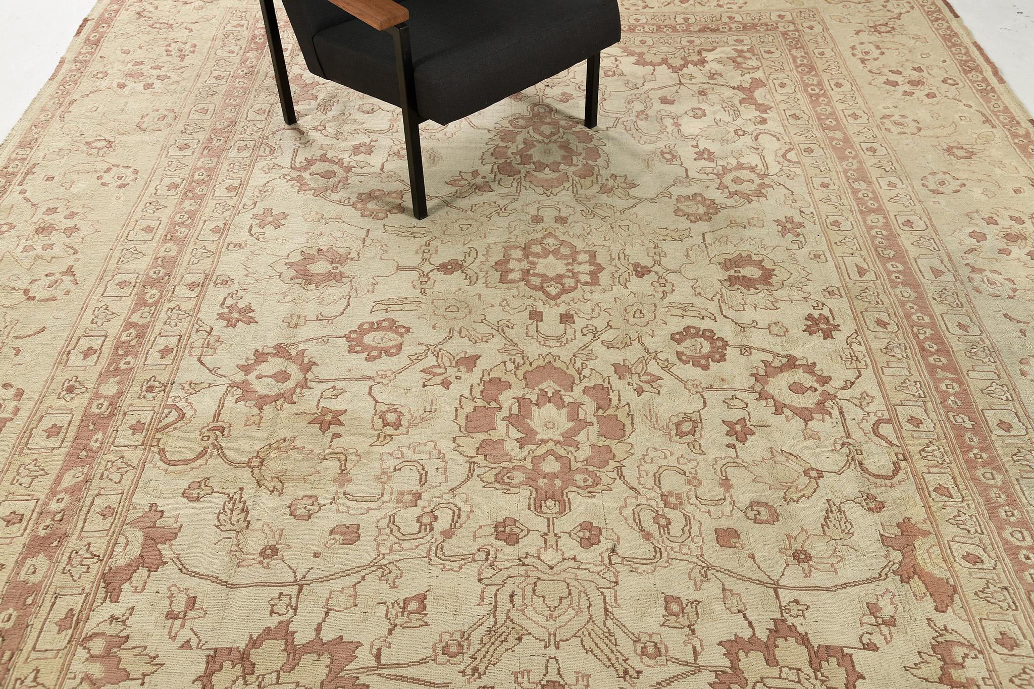 Mehraban Gemüsefarbe Soumak Sultanabad Design (Wolle) im Angebot