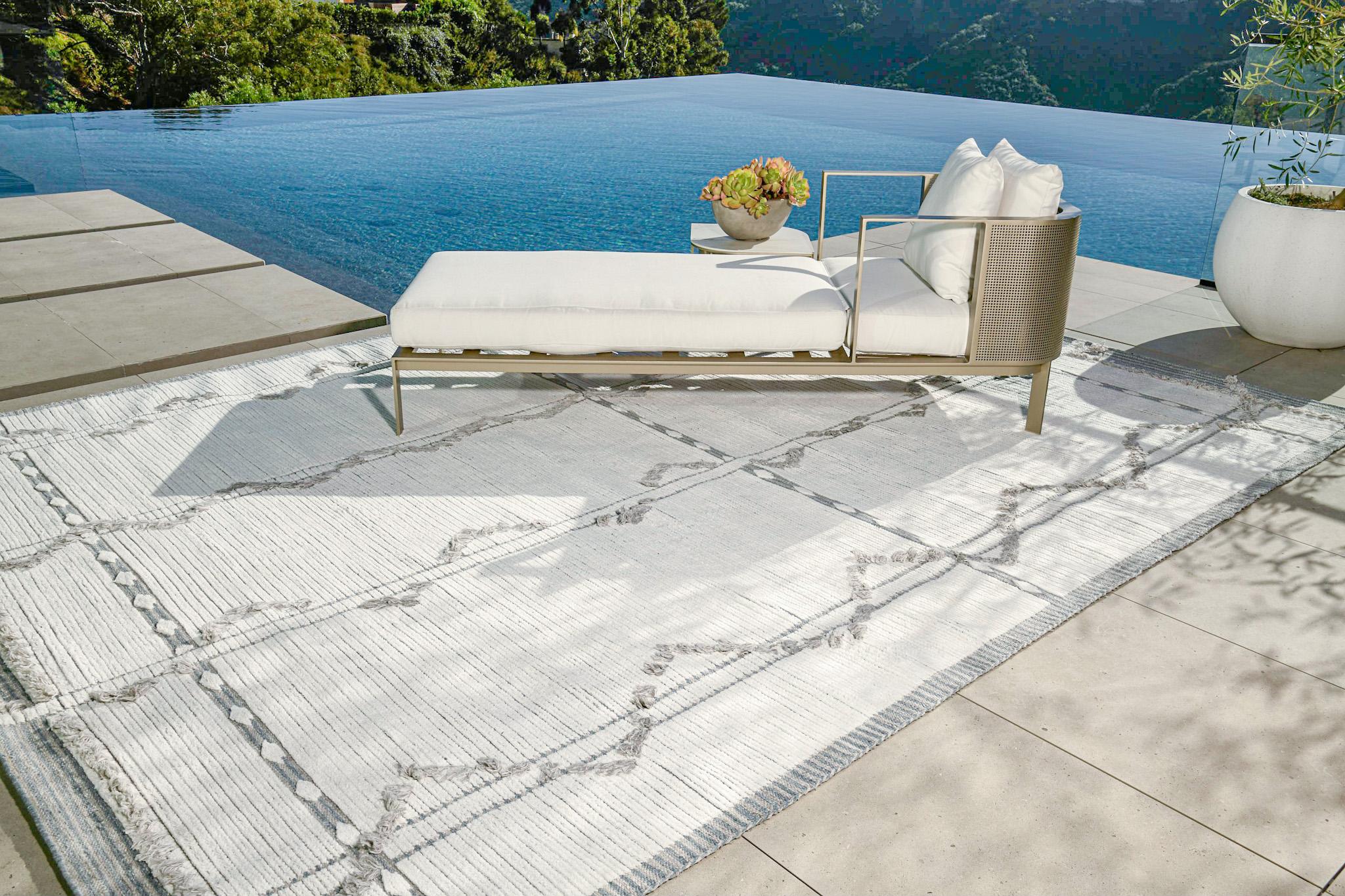 Enjoy the fresh air with Nasim, rugs that work indoors and out.

Rug Number
31449
Size
9' 1