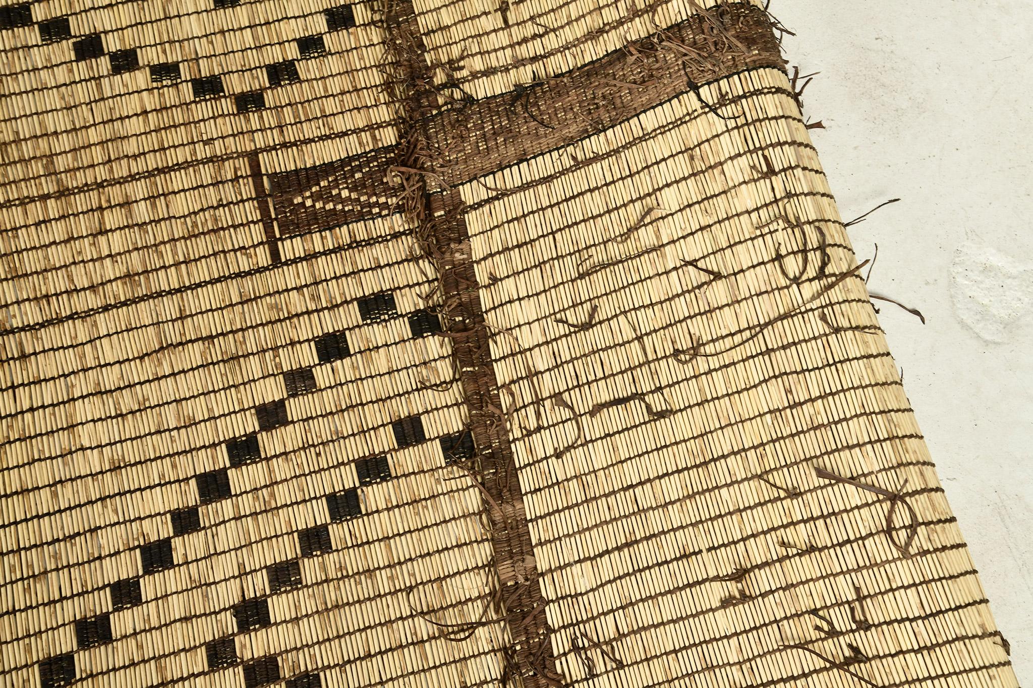 Tappetino Tuareg africano vintage Mehraban in vendita 7