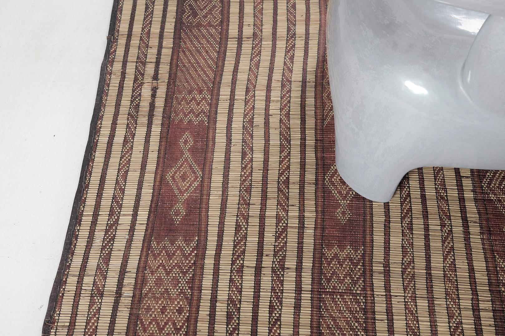 Mehraban Vintage Afrikanischer Tuareg-Teppich im Zustand „Gut“ in WEST HOLLYWOOD, CA