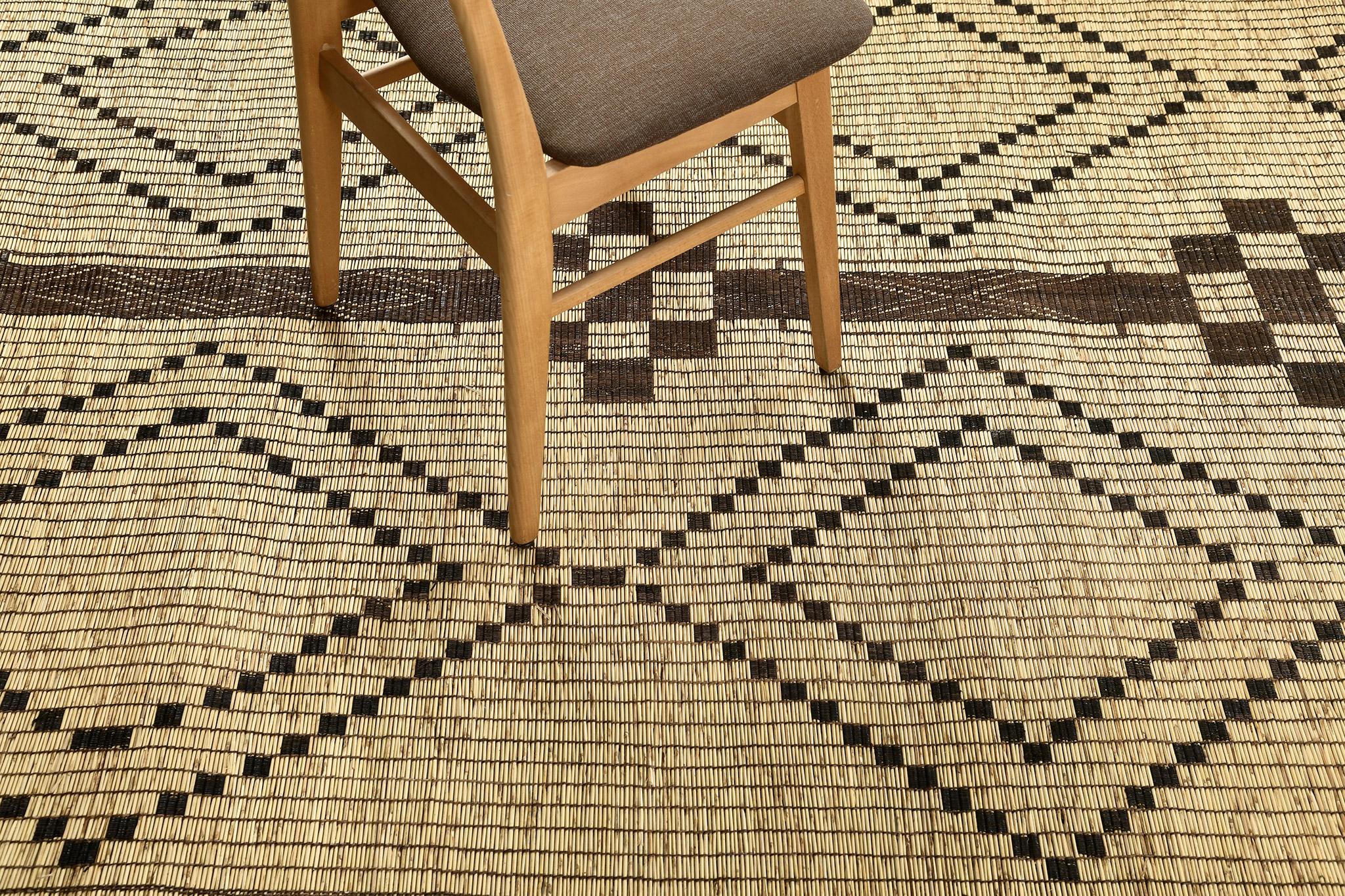 Metà XX secolo Tappetino Tuareg africano vintage Mehraban in vendita