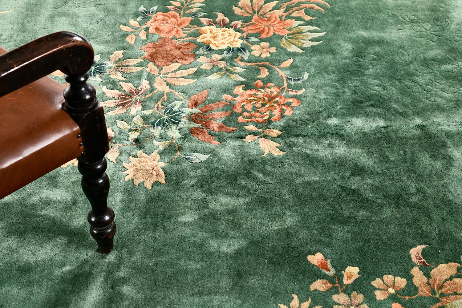 Mehraban Vintage Art Deco Chinese Rug In Good Condition In WEST HOLLYWOOD, CA