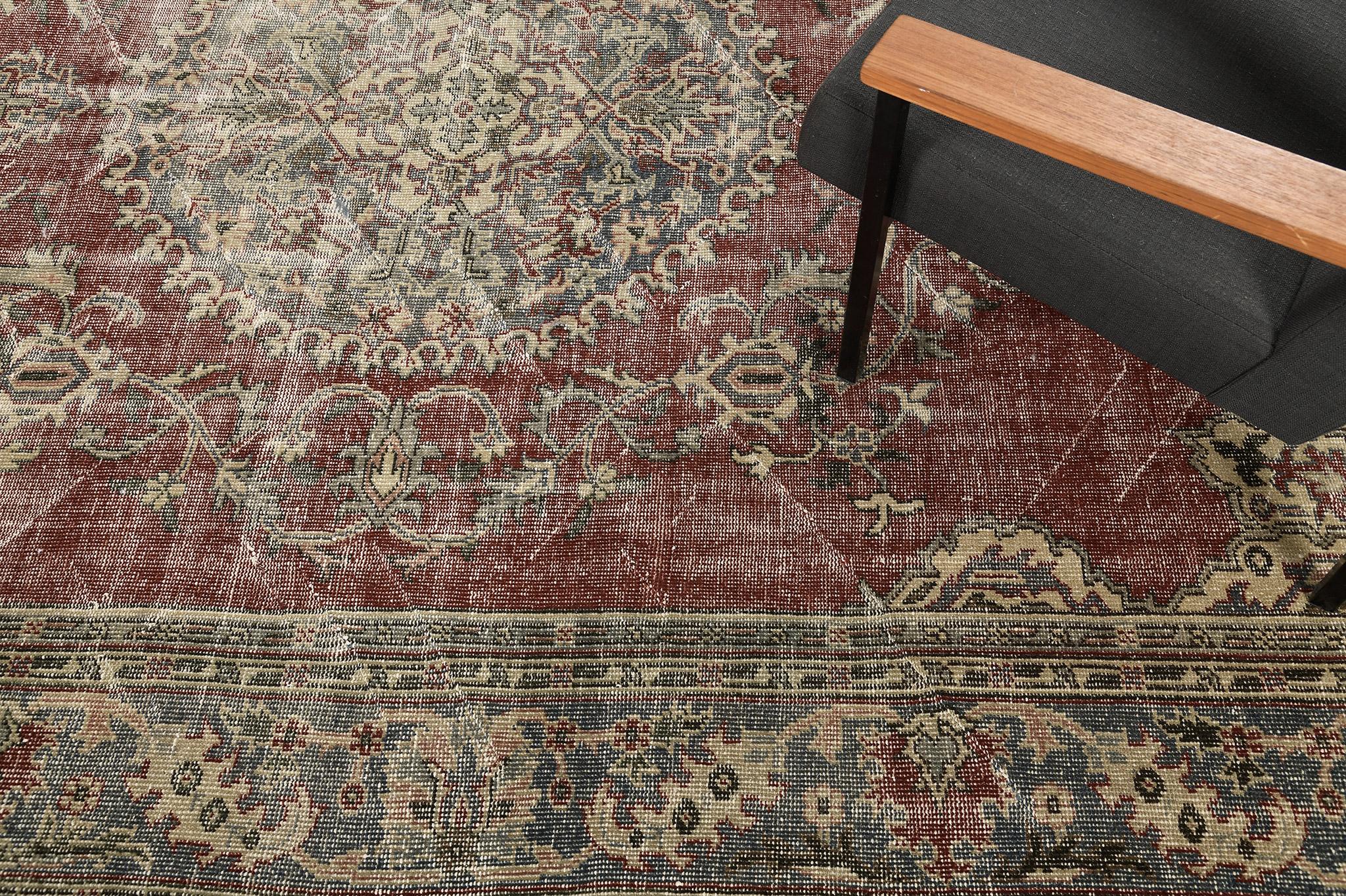 Mehraban Vintage Distressed Rug For Sale 2