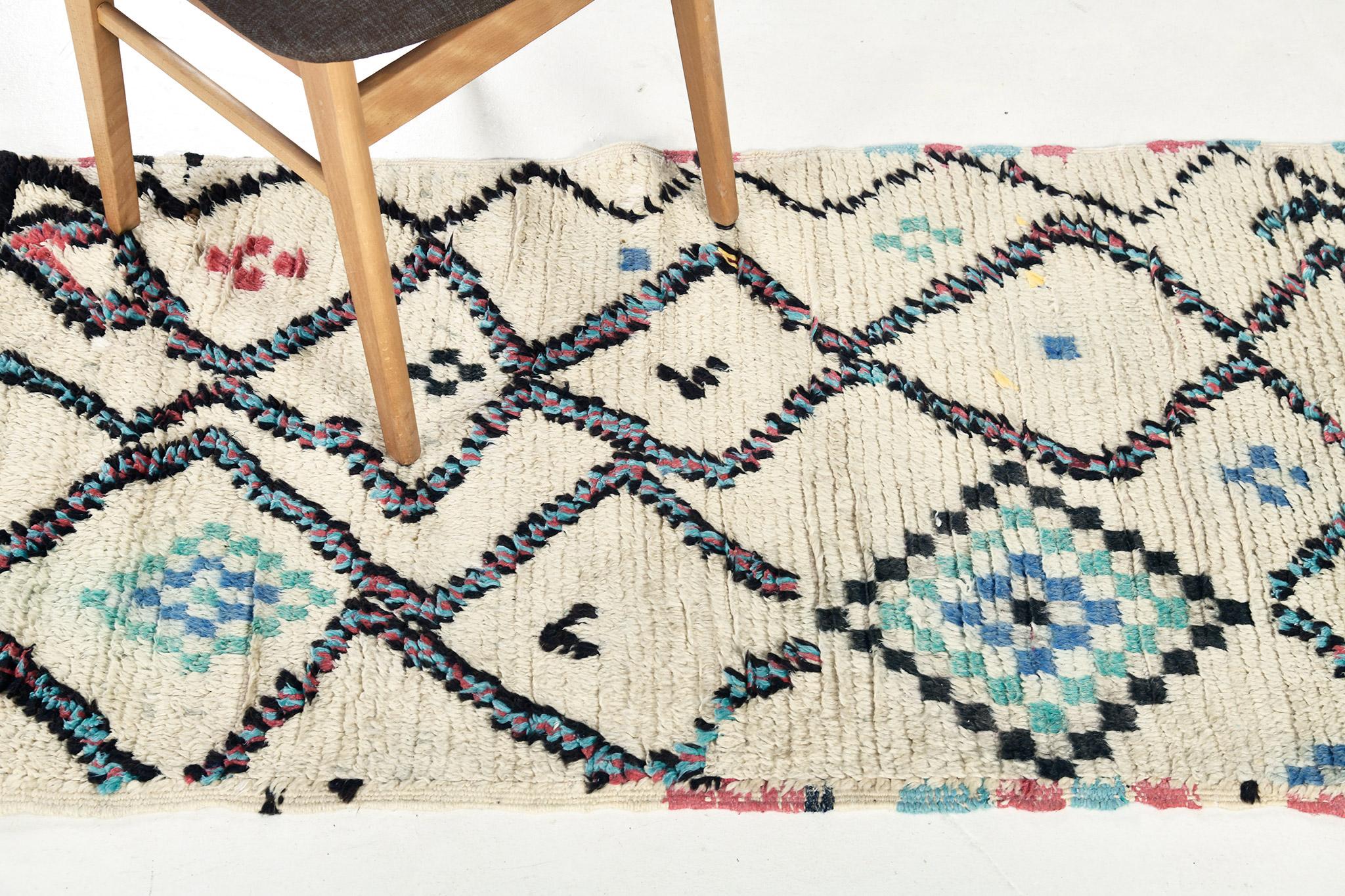 Mehraban Rugs marocchino d'epoca della tribù berbera Azilal in vendita 3