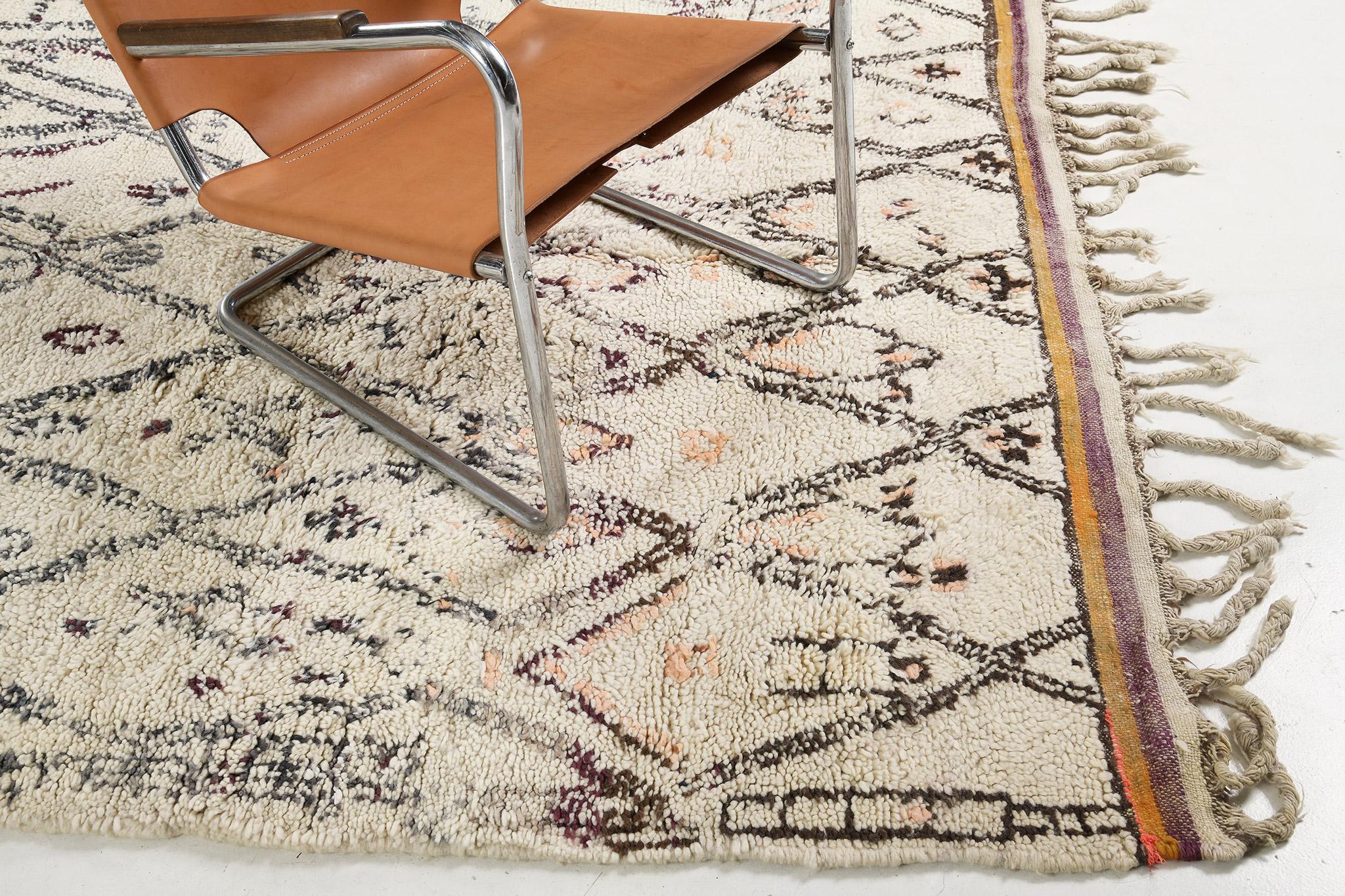 Mehraban Alfombra Vintage Marroquí de la Tribu Ourain en venta 6