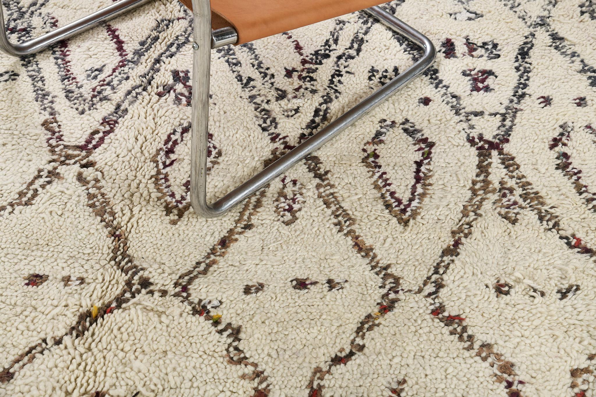 Mehraban Alfombra Vintage Marroquí de la Tribu Ourain en venta 8