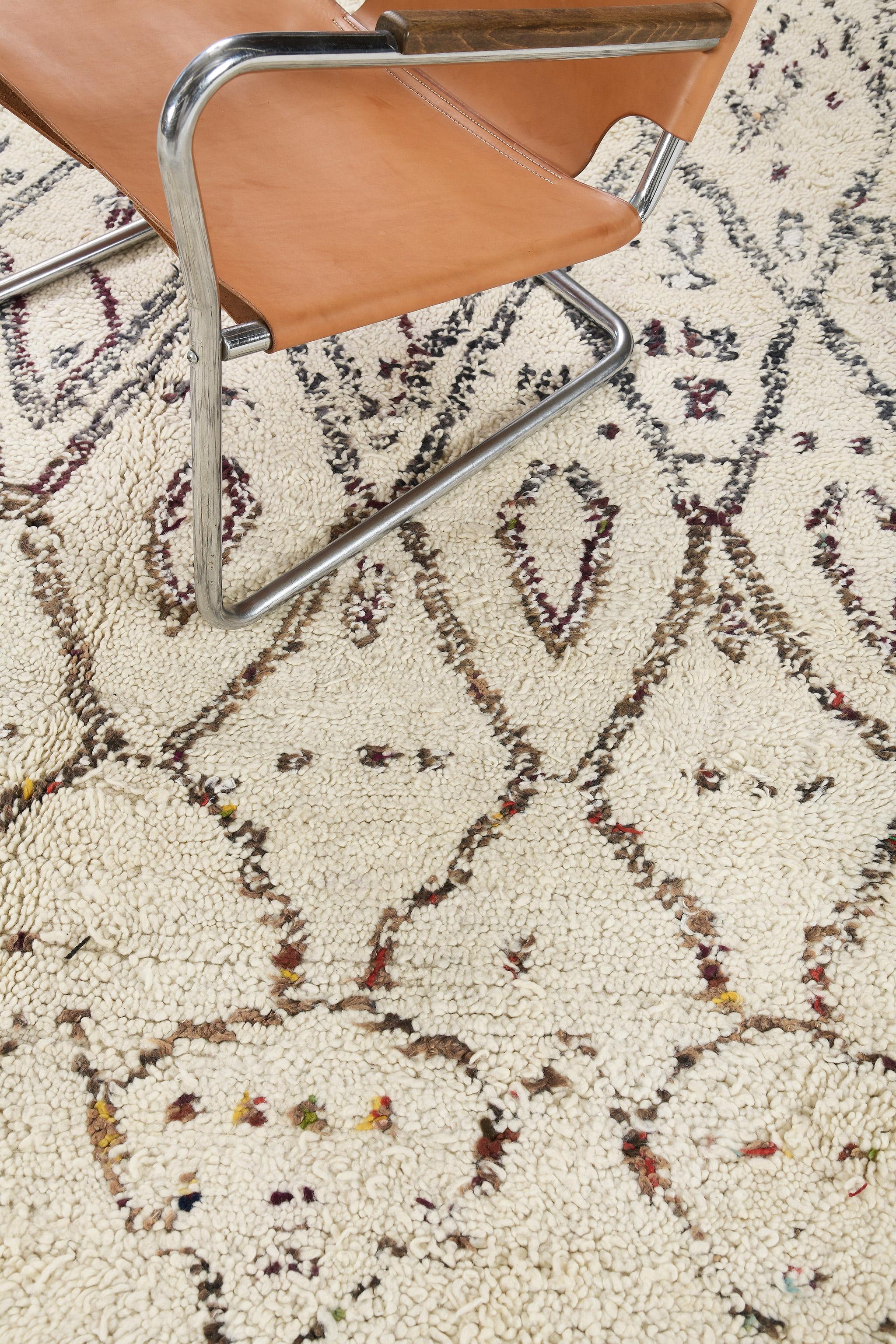 Mehraban Alfombra Vintage Marroquí de la Tribu Ourain en venta 10