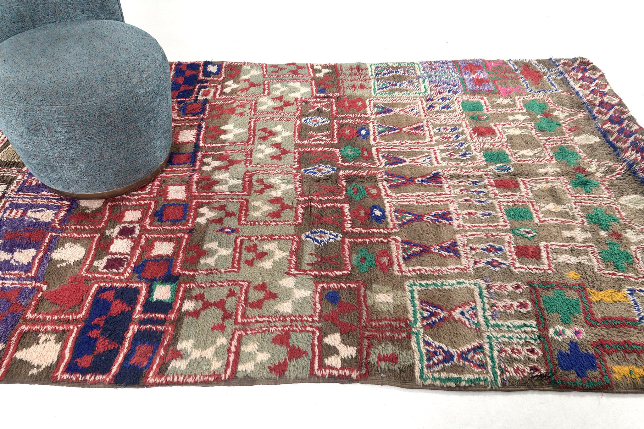 Mehraban Vintage Moroccan Ourain Tribe Rug In Good Condition For Sale In WEST HOLLYWOOD, CA