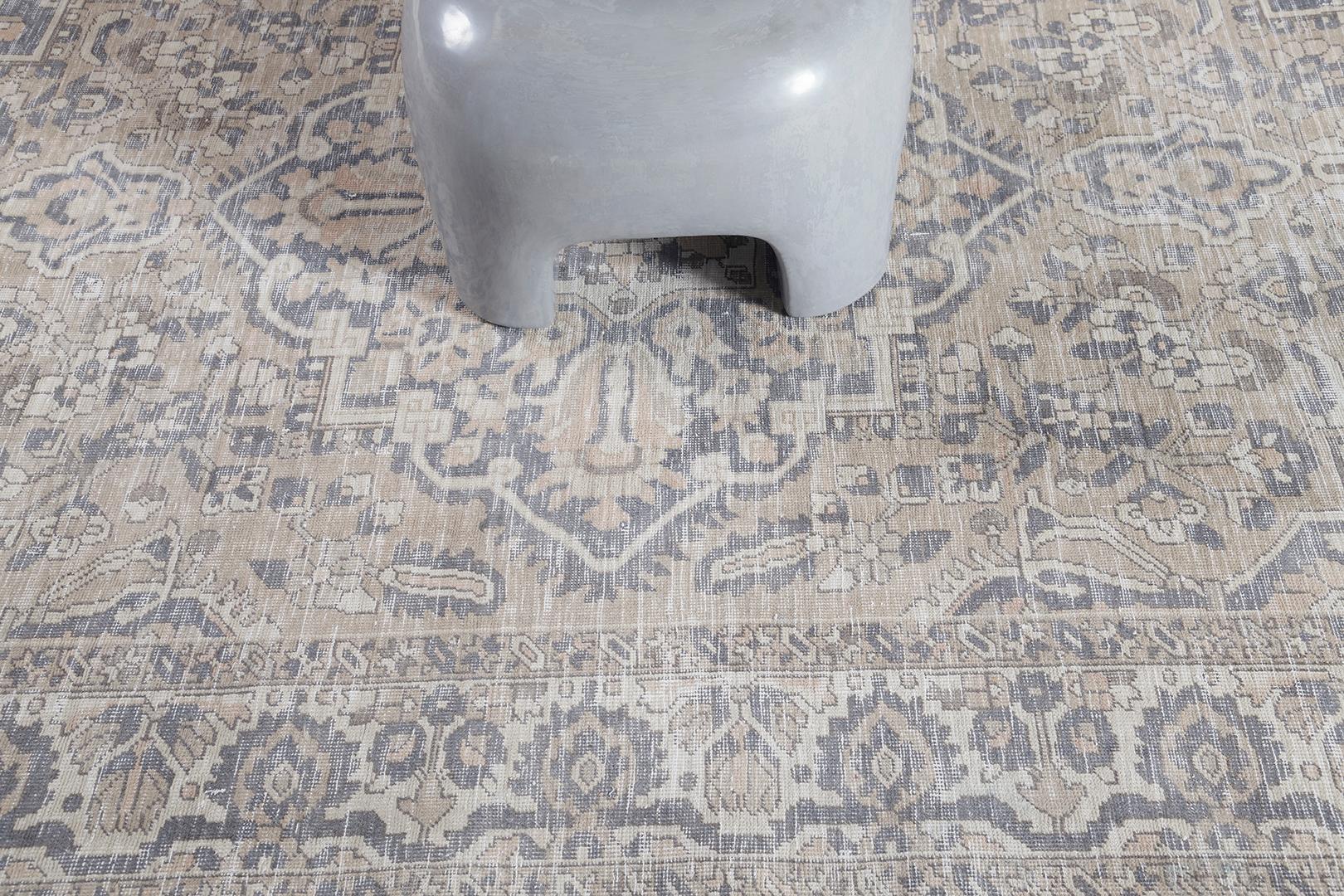 Mehraban Vintage Persan Bakhtiari Bon état - En vente à WEST HOLLYWOOD, CA