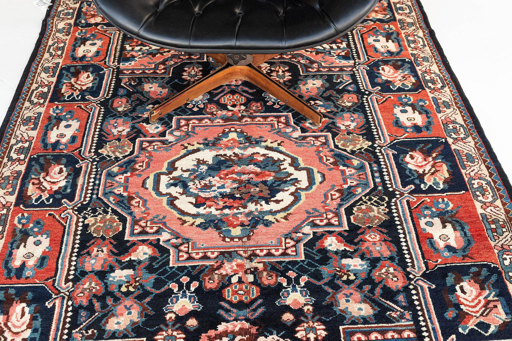 Perse Mehraban - Tapis persan Bakhtiari vintage 24764 en vente