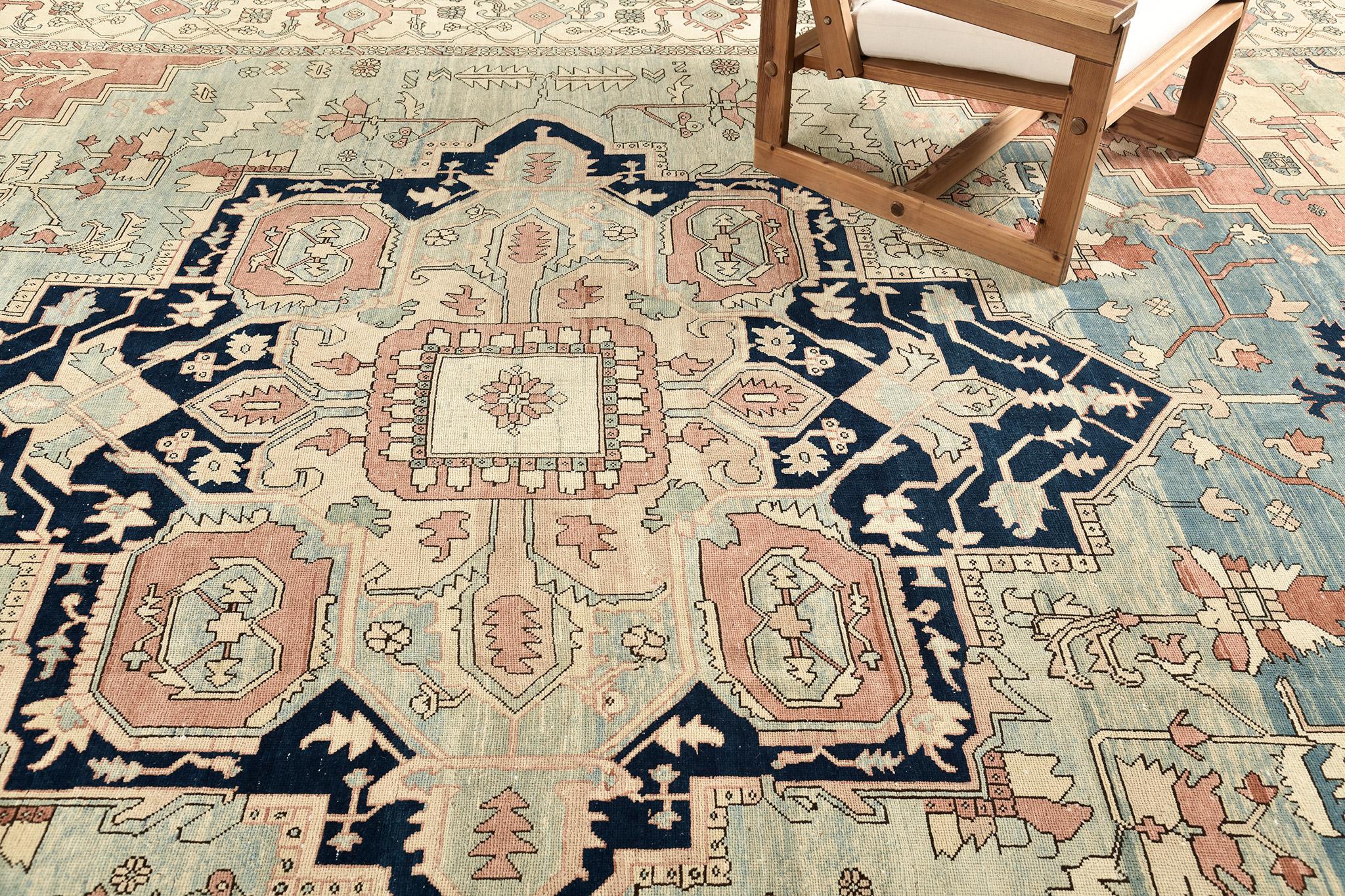 Mehraban Vintage Persian Heriz Serapi Style Rug 57537 In Good Condition For Sale In WEST HOLLYWOOD, CA