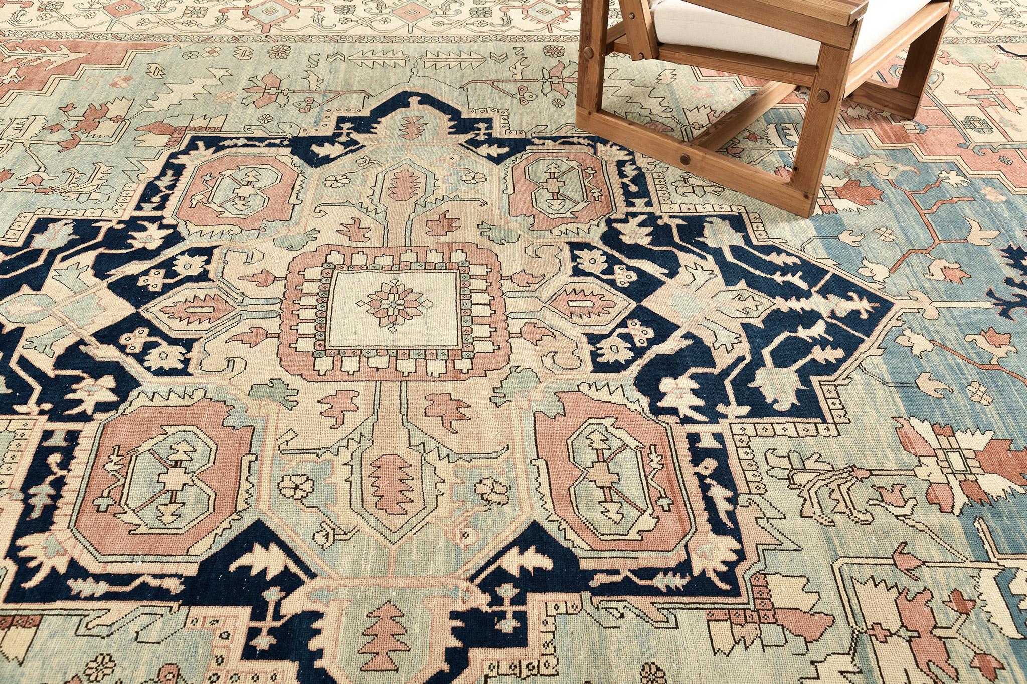 Annodato a mano Mehraban Rugs Vintage Persian Heriz Serapi Style 57537 in vendita