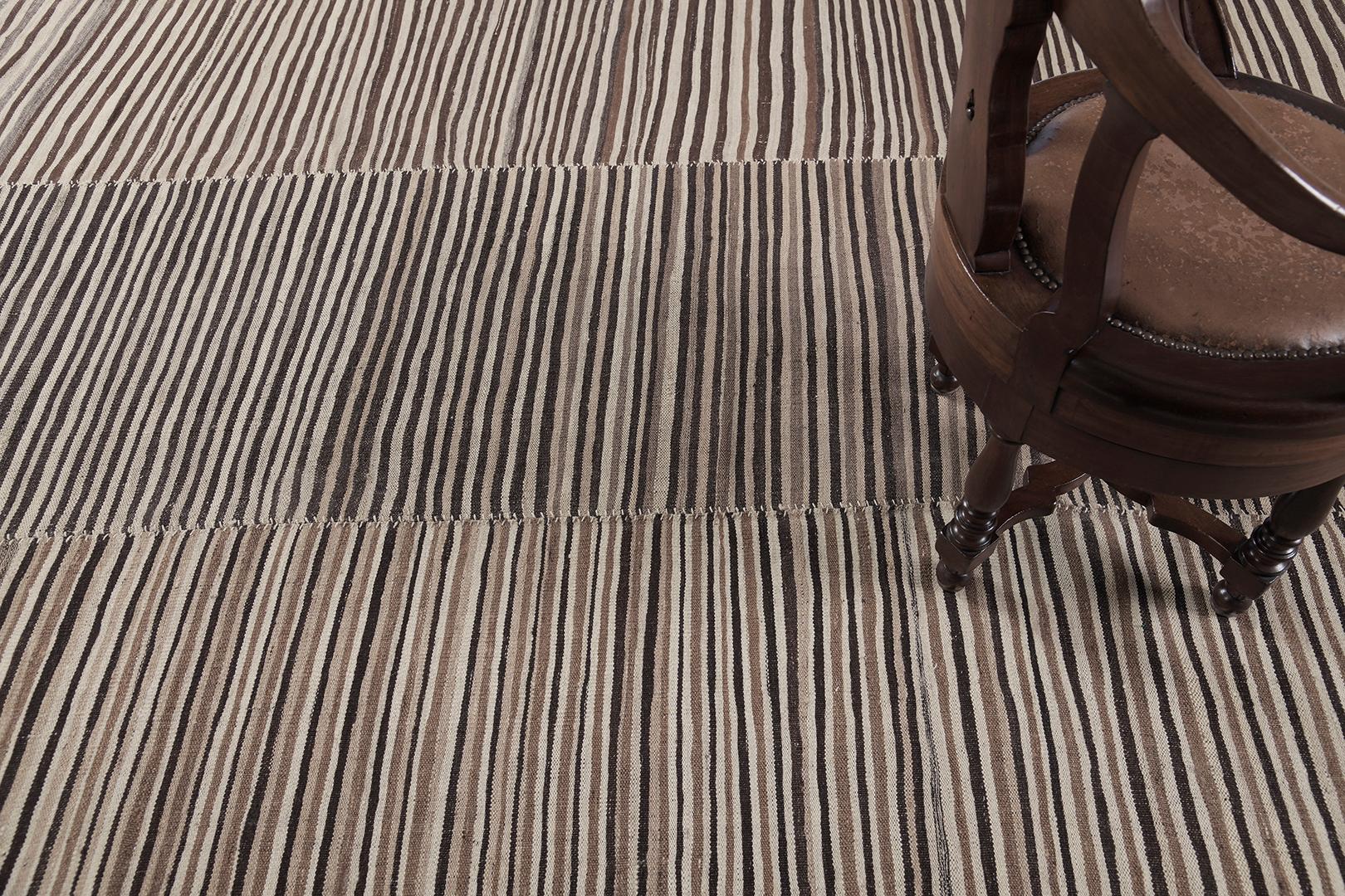 Lana Mehraban Vintage Persian Jejim Kilim in vendita