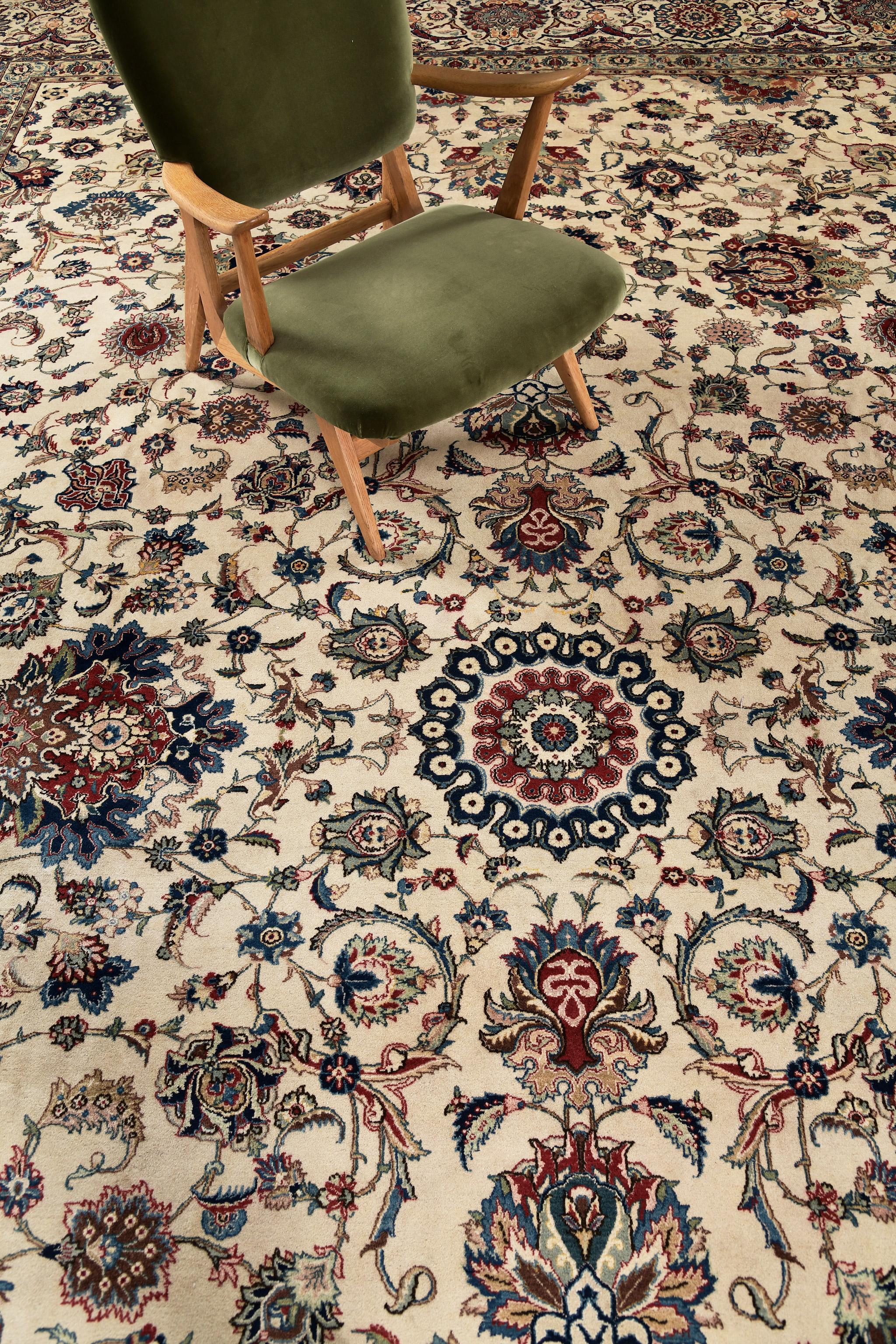 Vintage Persian Kashan In Good Condition For Sale In WEST HOLLYWOOD, CA