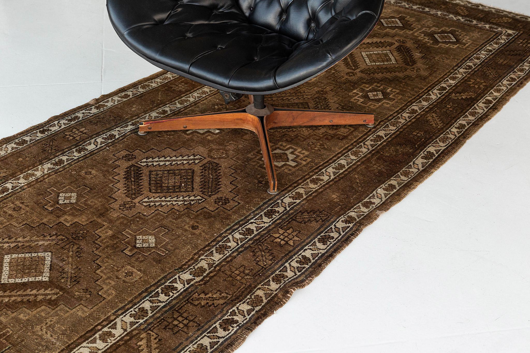Mehraban Vintage Persischer Malayer-Läufer 12777 (Frühes 20. Jahrhundert) im Angebot