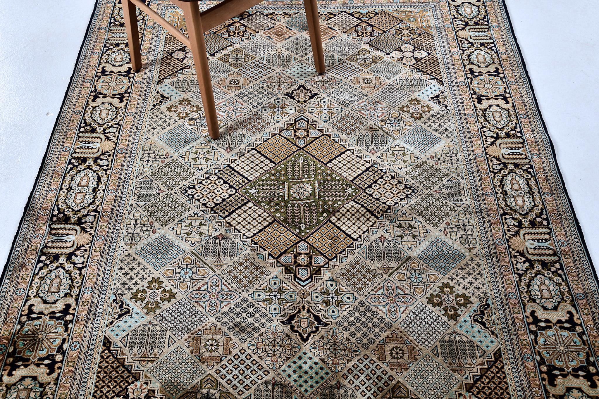 Mehraban Vintage Seda Persa Qum en Bueno estado para la venta en WEST HOLLYWOOD, CA