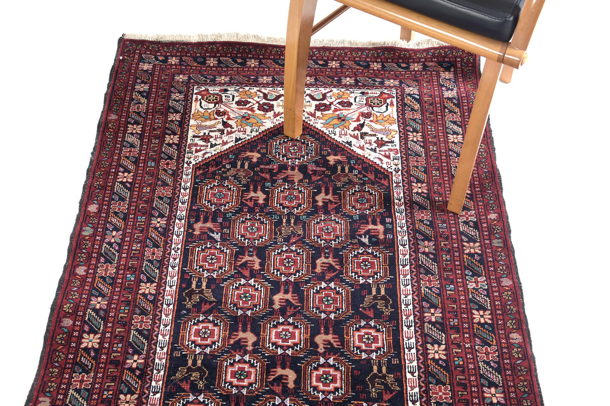 Laine Tapis persan turkoman Mehraban vintage en vente