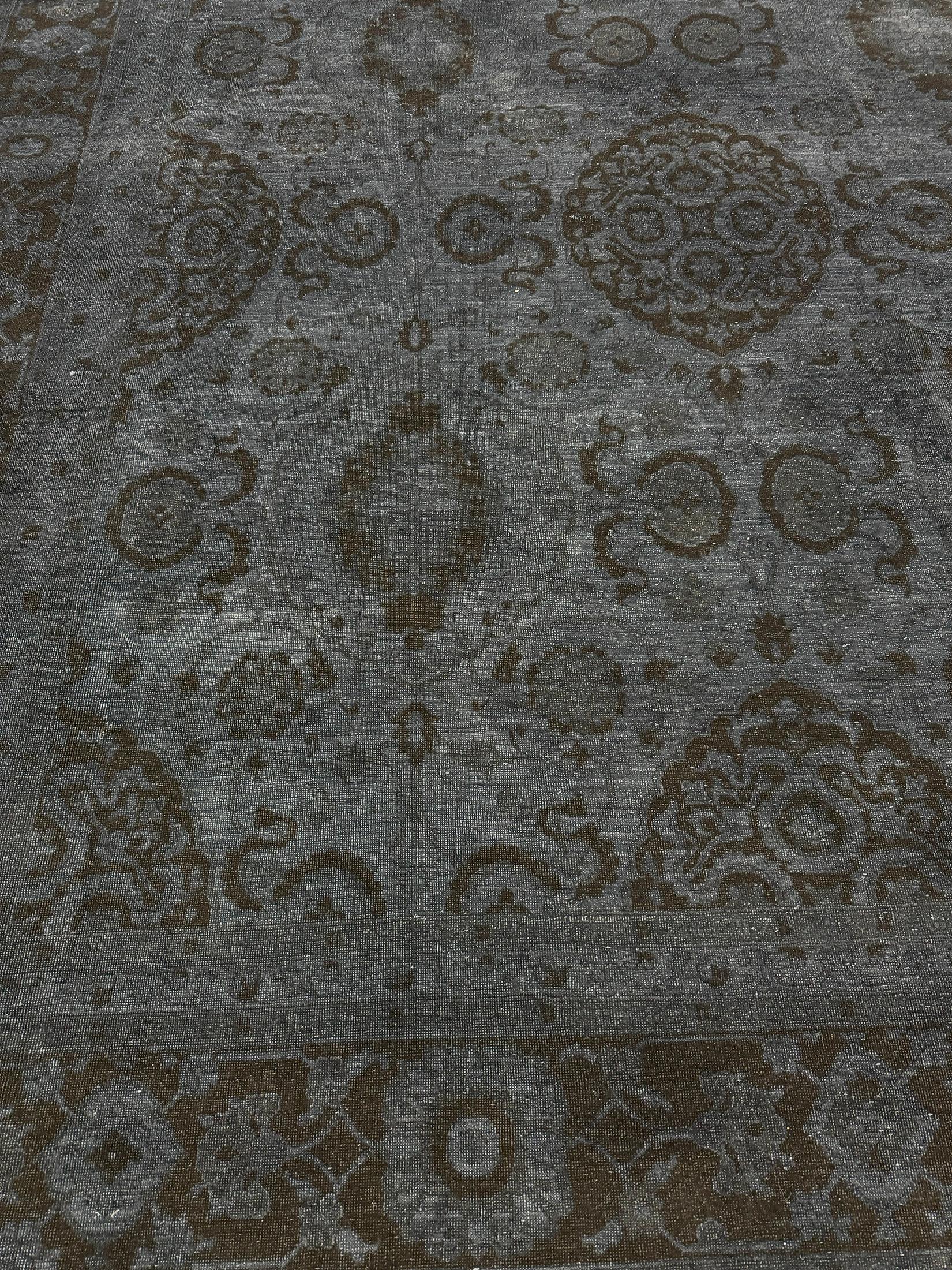 Numero del tappeto
16272
Dimensione
9' 8