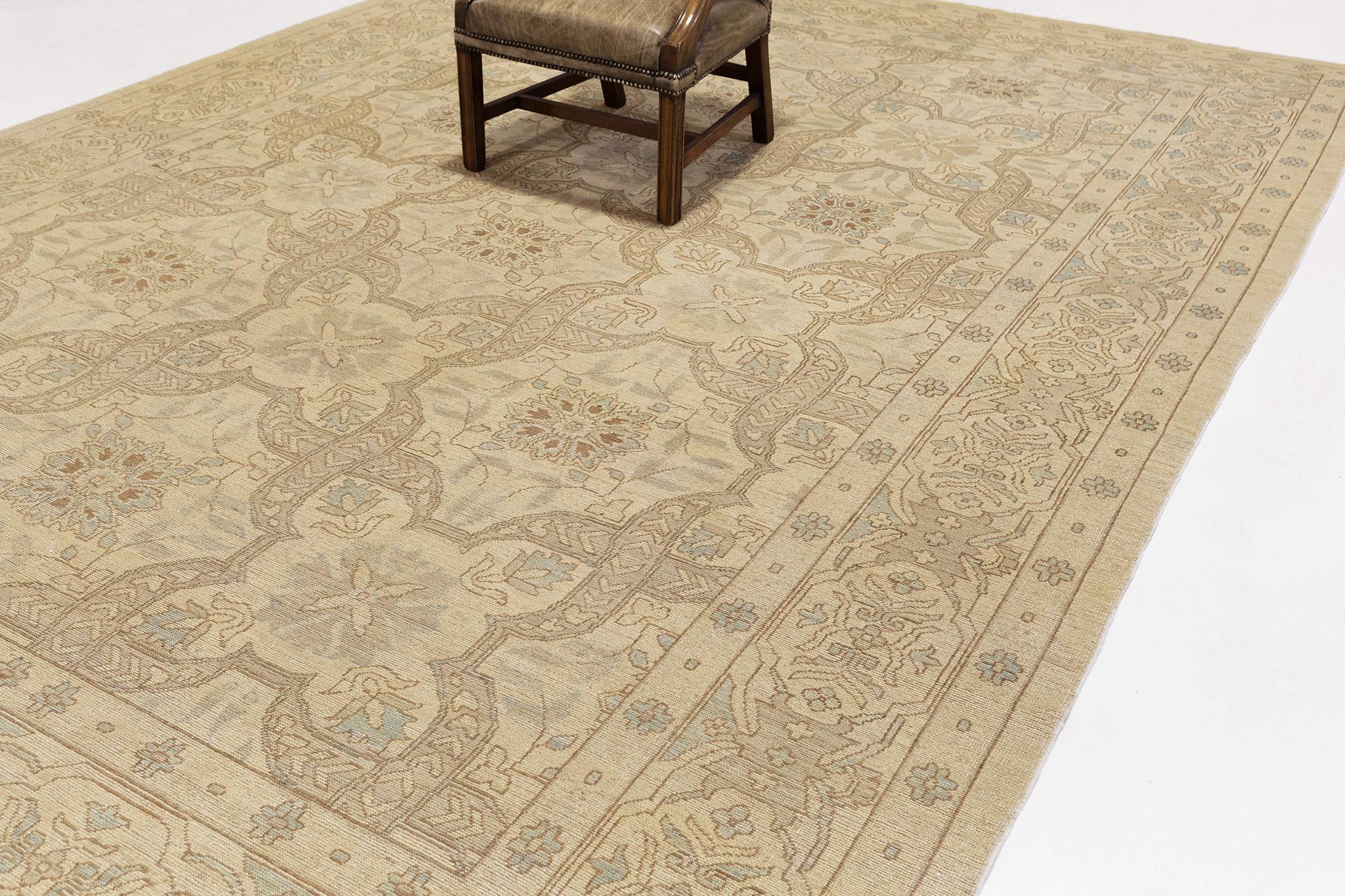 Mehraban Vintage Style Agra Revival Rug In New Condition For Sale In WEST HOLLYWOOD, CA