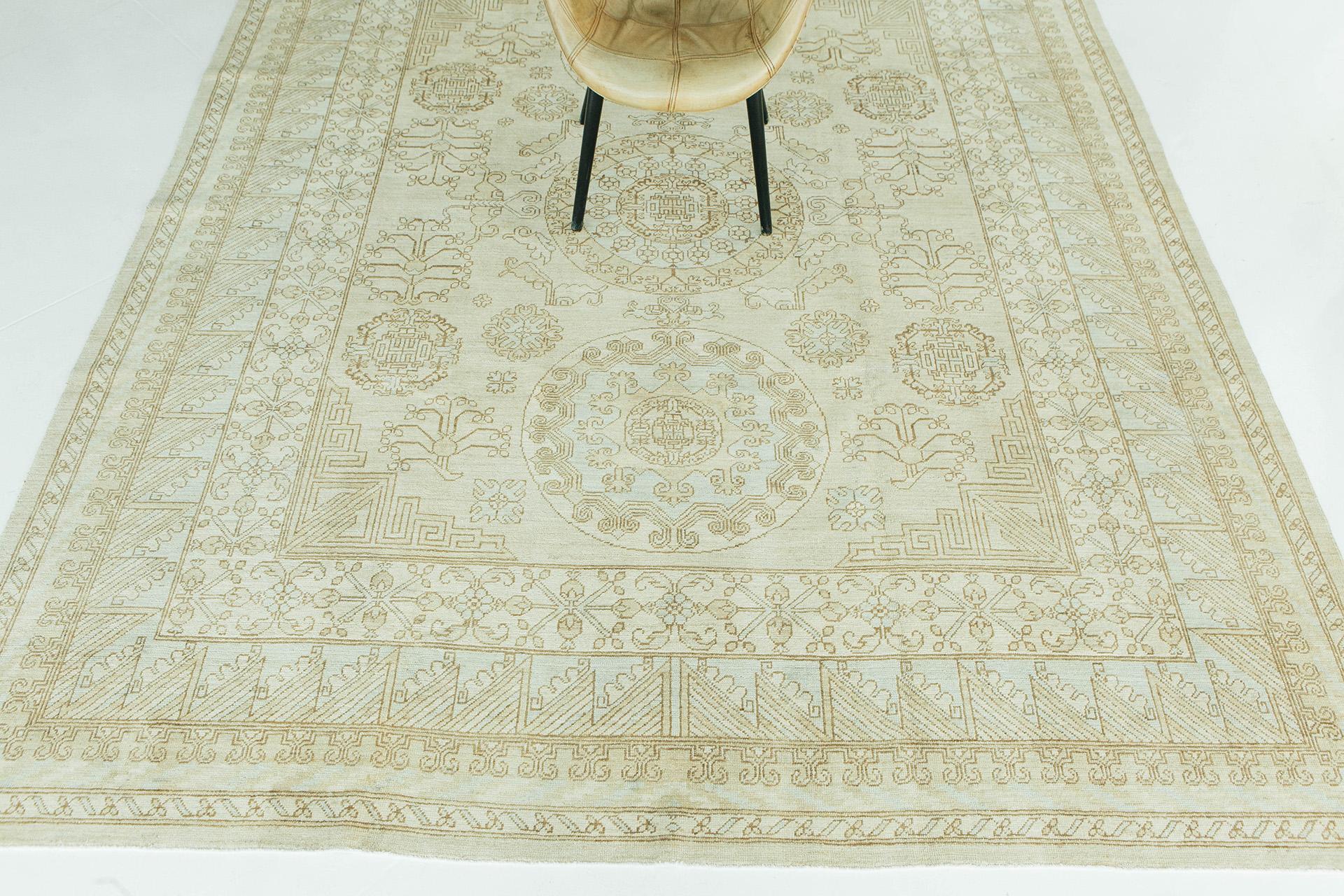 Mehraban Vintage Style Khotan Design Rug D5582 Safira In New Condition For Sale In WEST HOLLYWOOD, CA