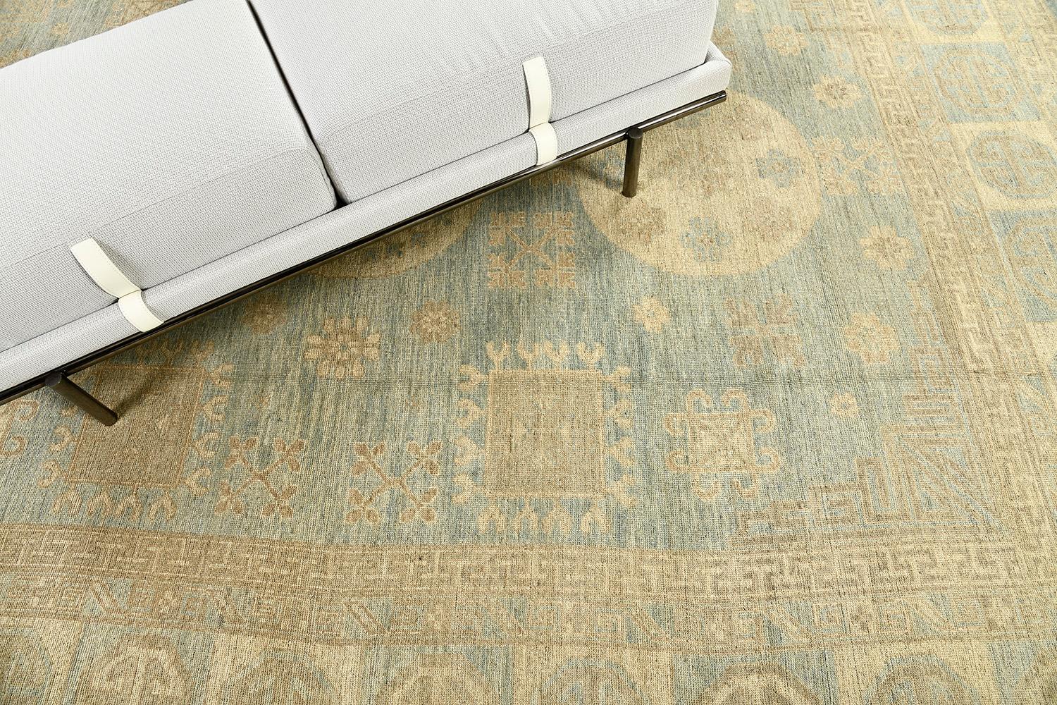 Mehraban Vintage Style Khotan Revival Rug In New Condition For Sale In WEST HOLLYWOOD, CA