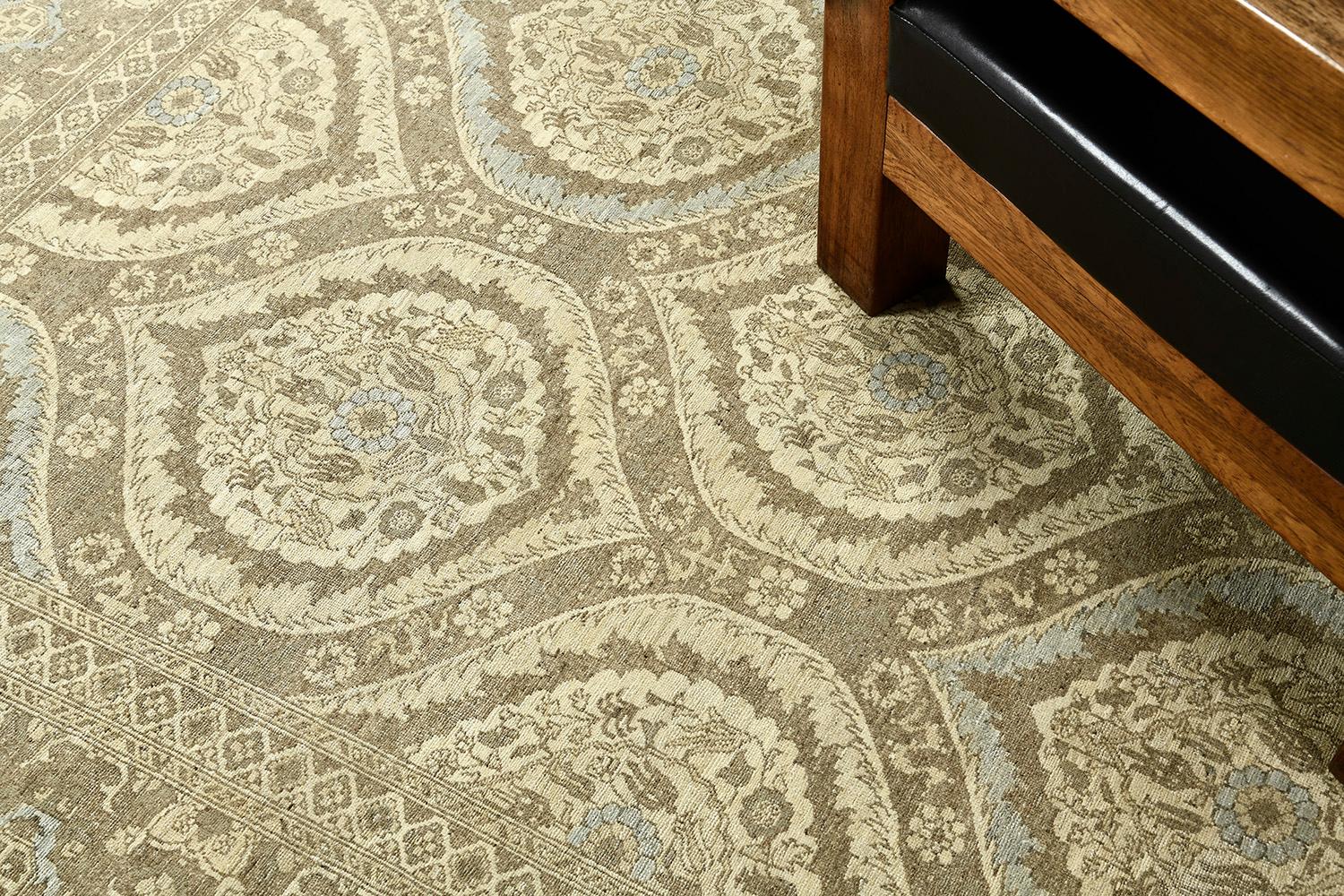Rug Number
18498
Size
9' 0