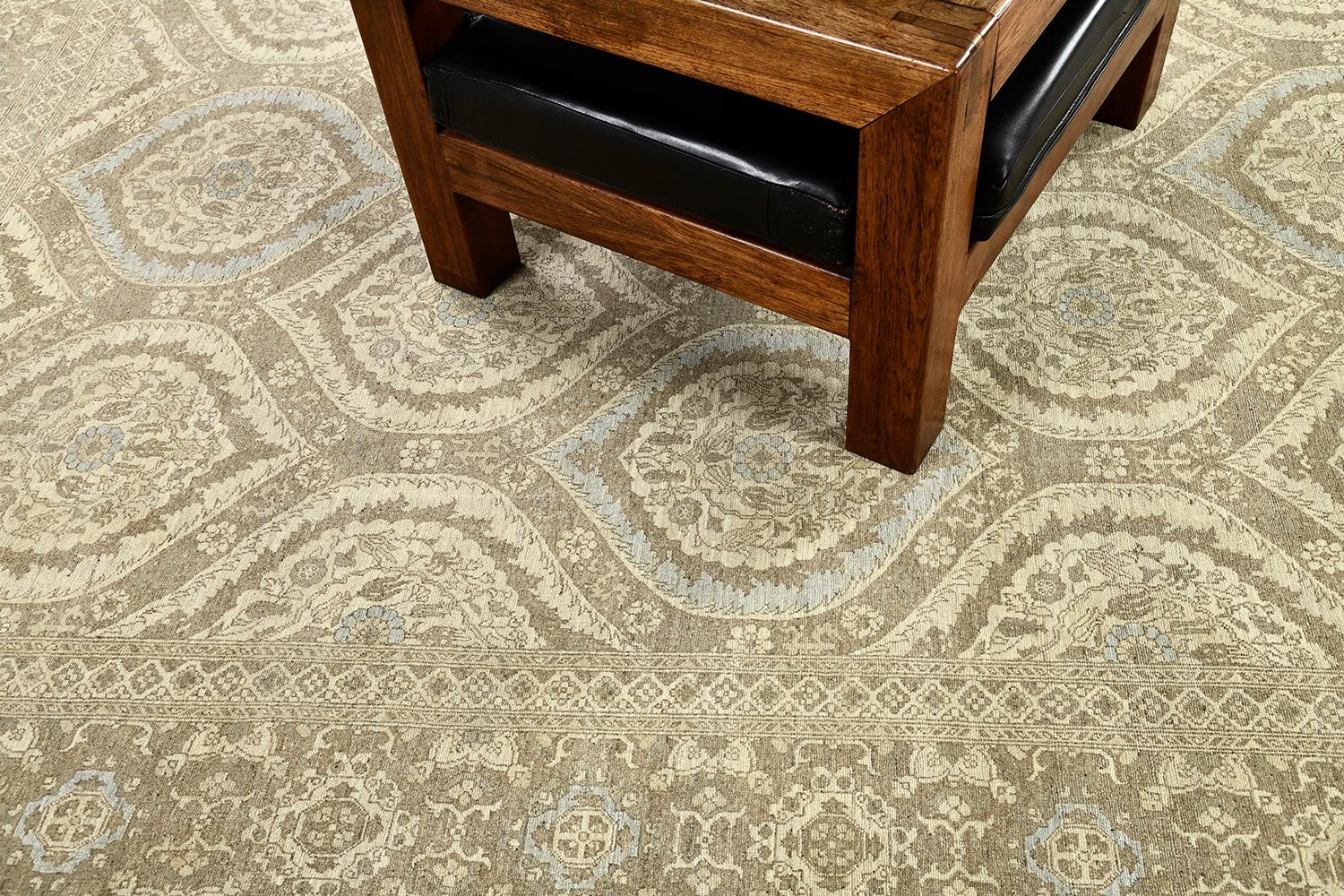 Mehraban Vintage Style Lavar Panel Design In New Condition For Sale In WEST HOLLYWOOD, CA