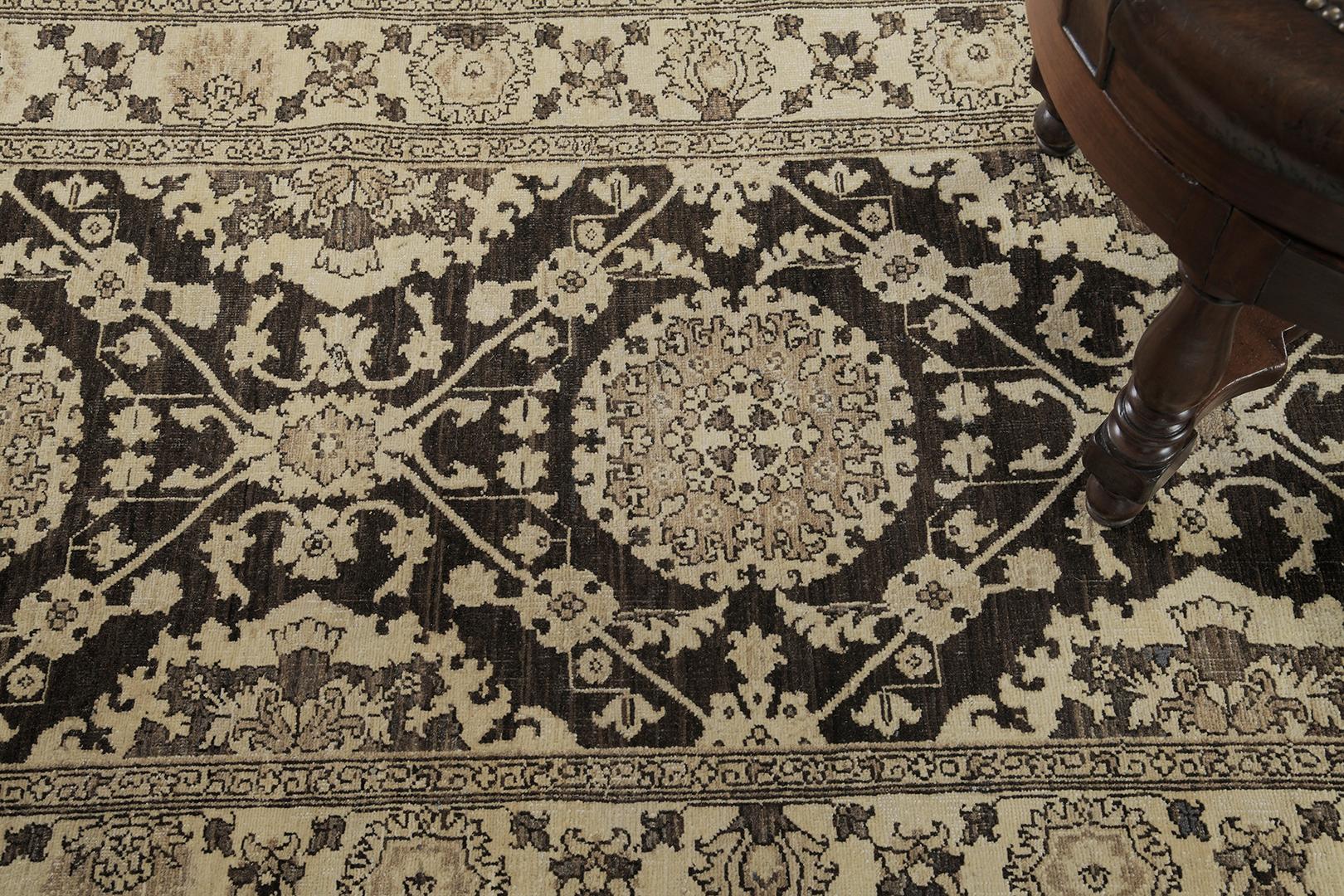 Hand-Knotted Mehraban Vintage Style Mahal Design Rug D5137 For Sale