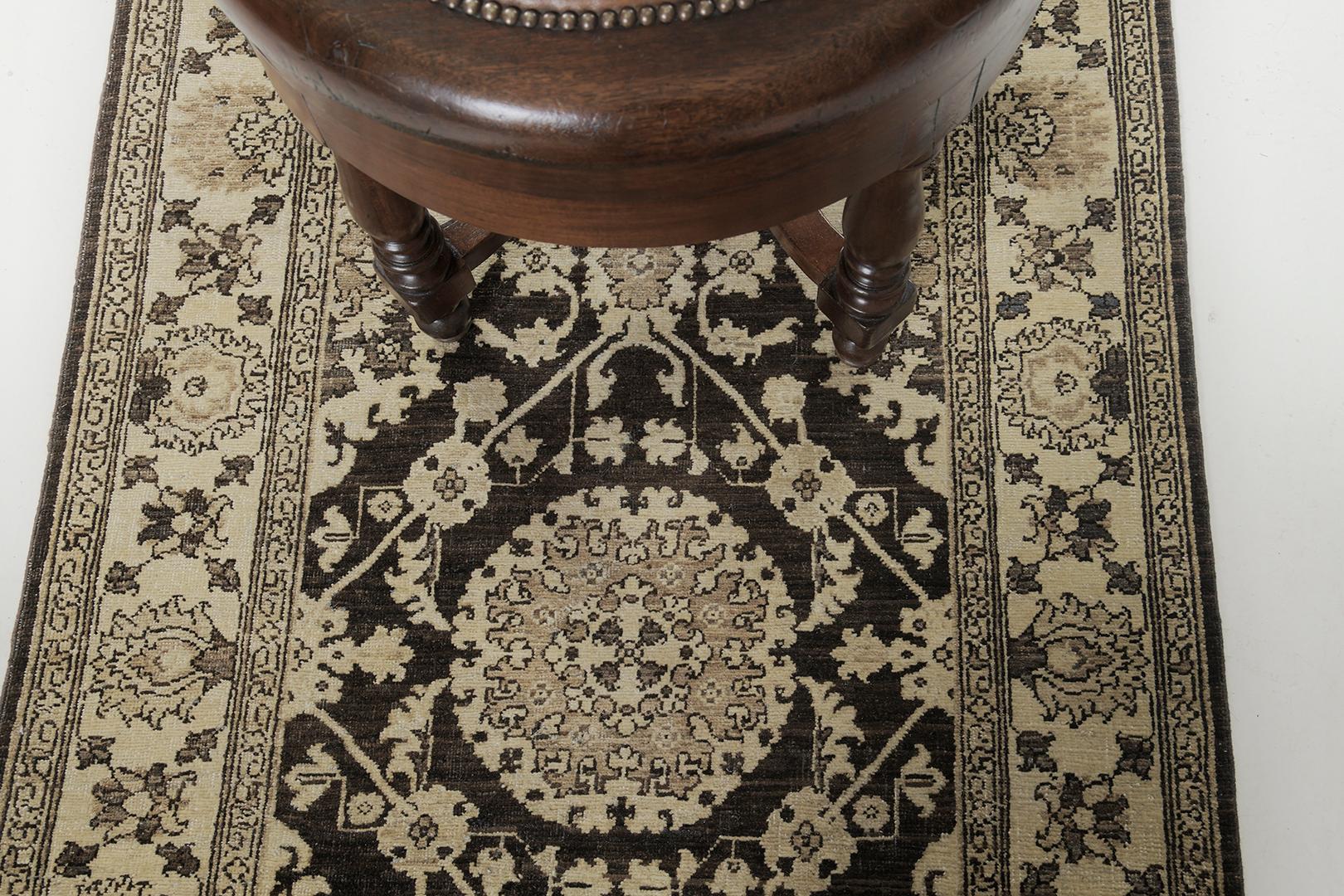 Contemporary Mehraban Vintage Style Mahal Design Rug D5137 For Sale